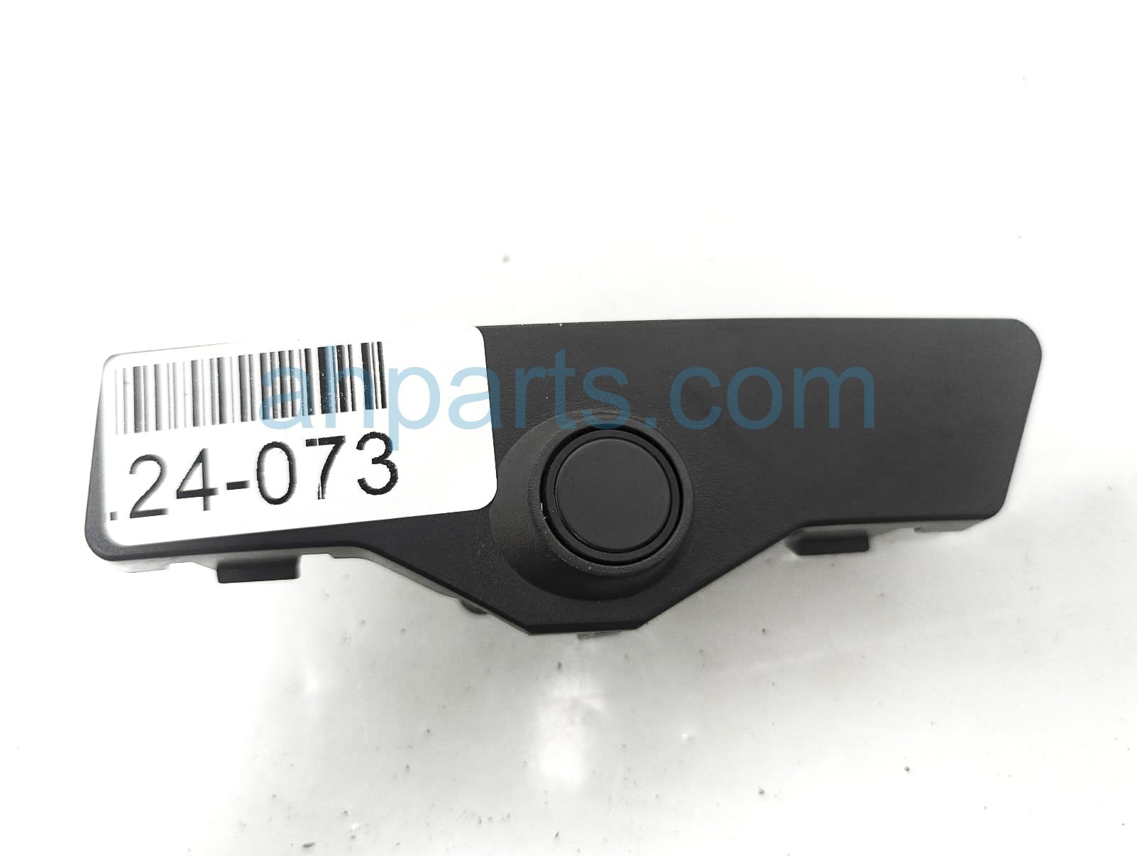 $20 Audi RH SIDE PARKING AID SENSOR $20 Audi RH SIDE PARKING AID SENSOR