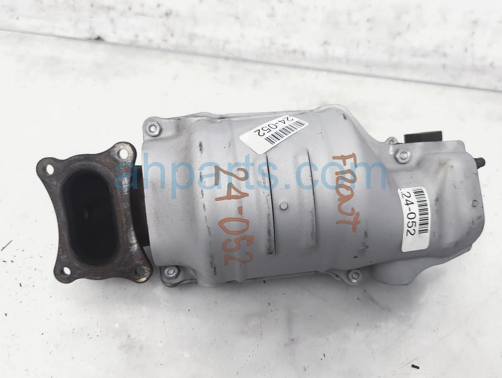 $275 Honda FRONT CATALYTIC CONVERTER UNIT $275 Honda FRONT CATALYTIC CONVERTER UNIT