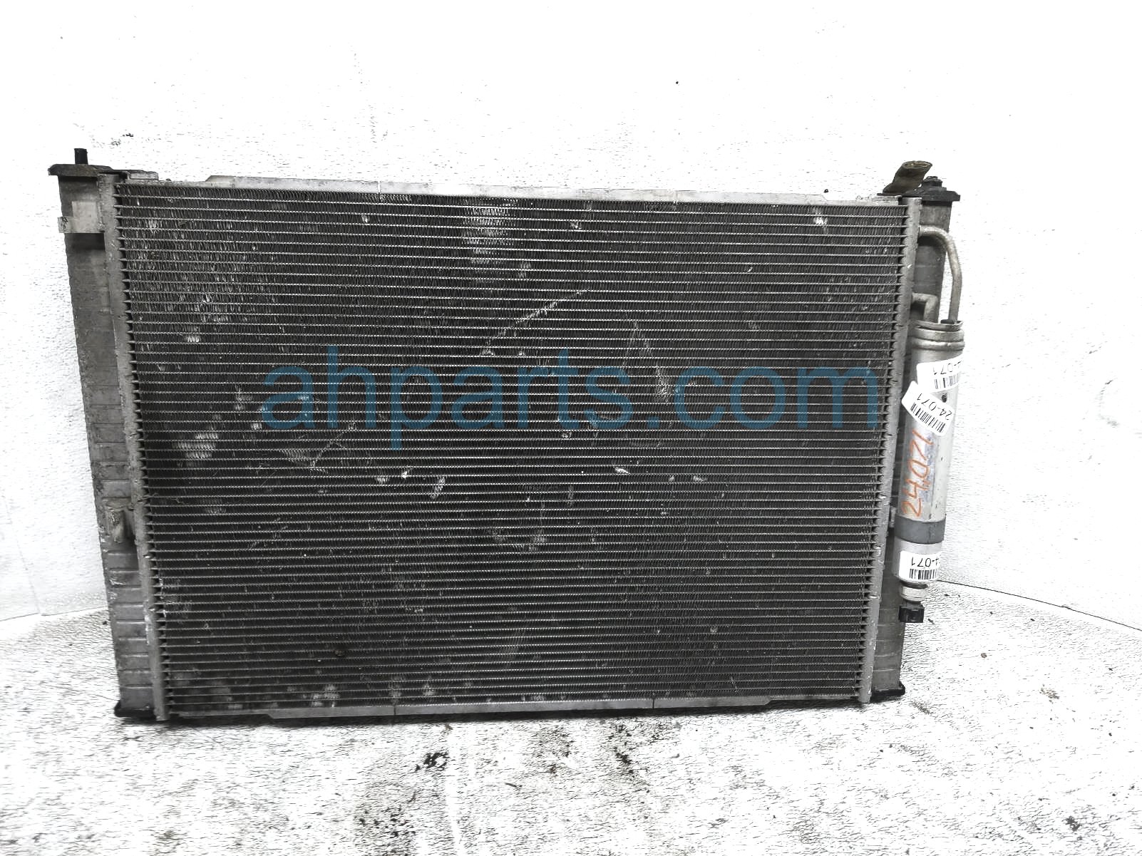 $199 Infiniti RADIATOR - 3.7L AT $199 Infiniti RADIATOR - 3.7L AT