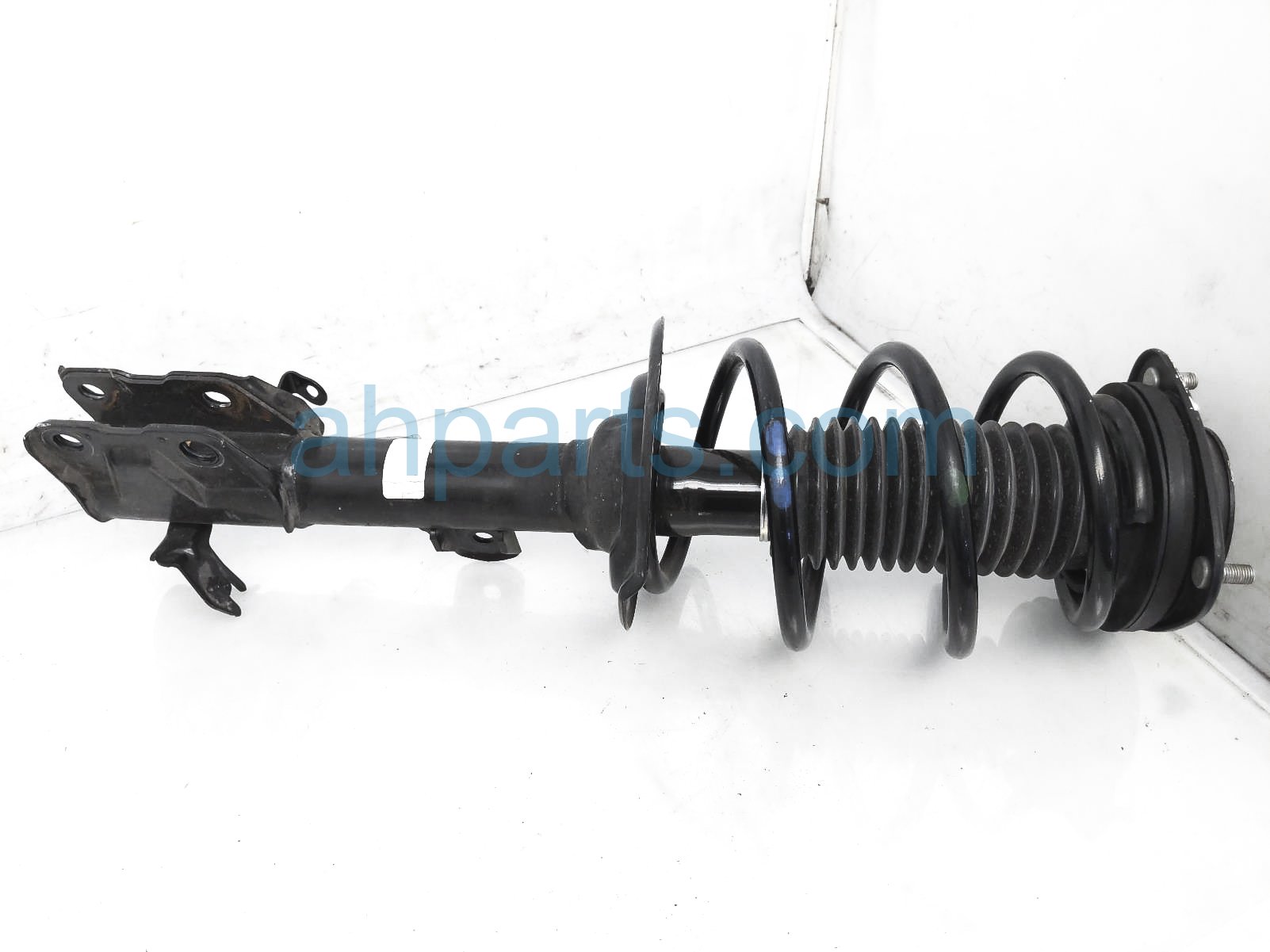 $150 Subaru FR/LH STRUT + SPRING $150 Subaru FR/LH STRUT + SPRING