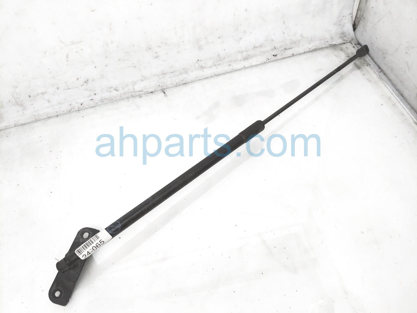 $20 Ford RR/LH LIFTGATE STRUT / SHOCK $20 Ford RR/LH LIFTGATE STRUT / SHOCK