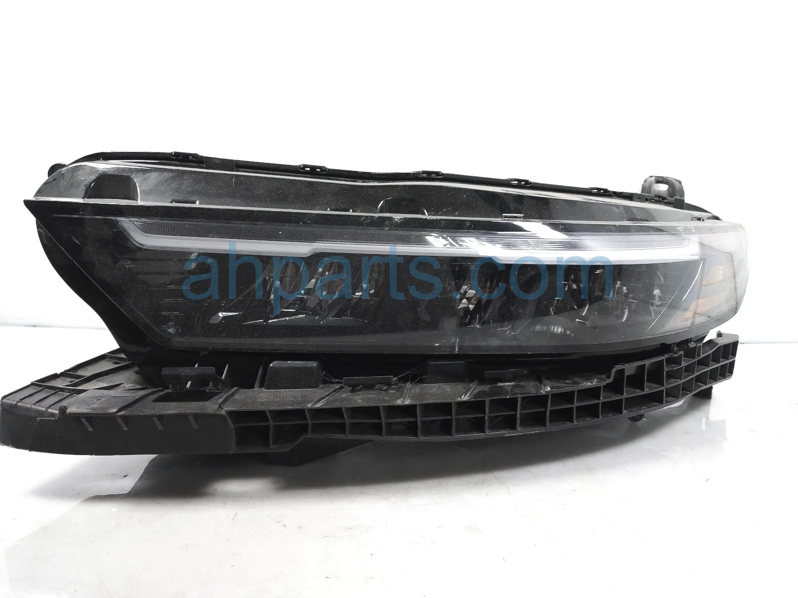 $245 Honda LH SIDE HEADLAMP / LIGHT -2 BAD TABS