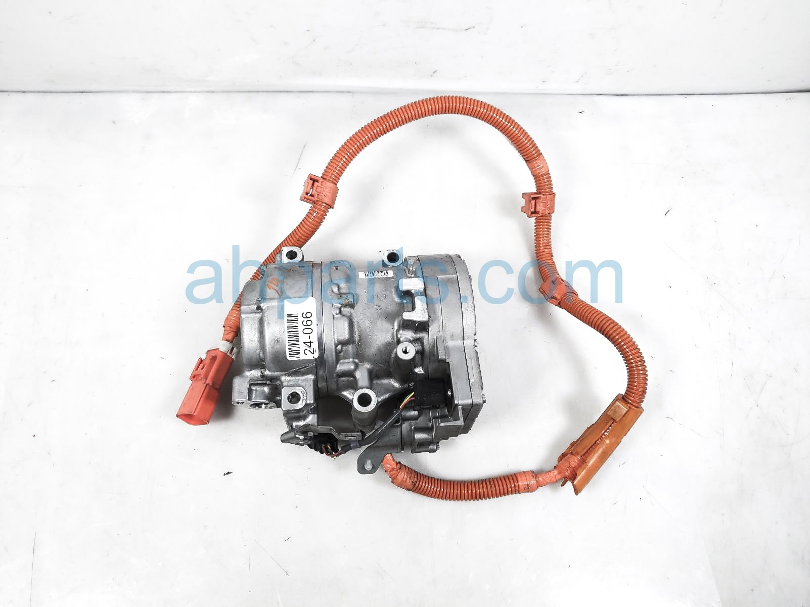 $300 Honda AC COMPRESSOR / PUMP - 20K MILES $300 Honda AC COMPRESSOR / PUMP - 20K MILES