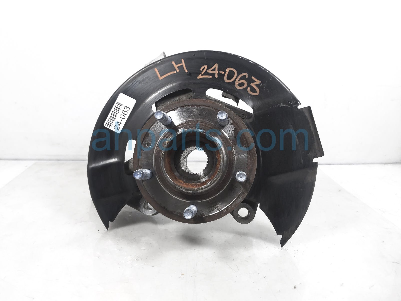 $89 GMC FR/LH SPINDLE KNUCKLE HUB $89 GMC FR/LH SPINDLE KNUCKLE HUB