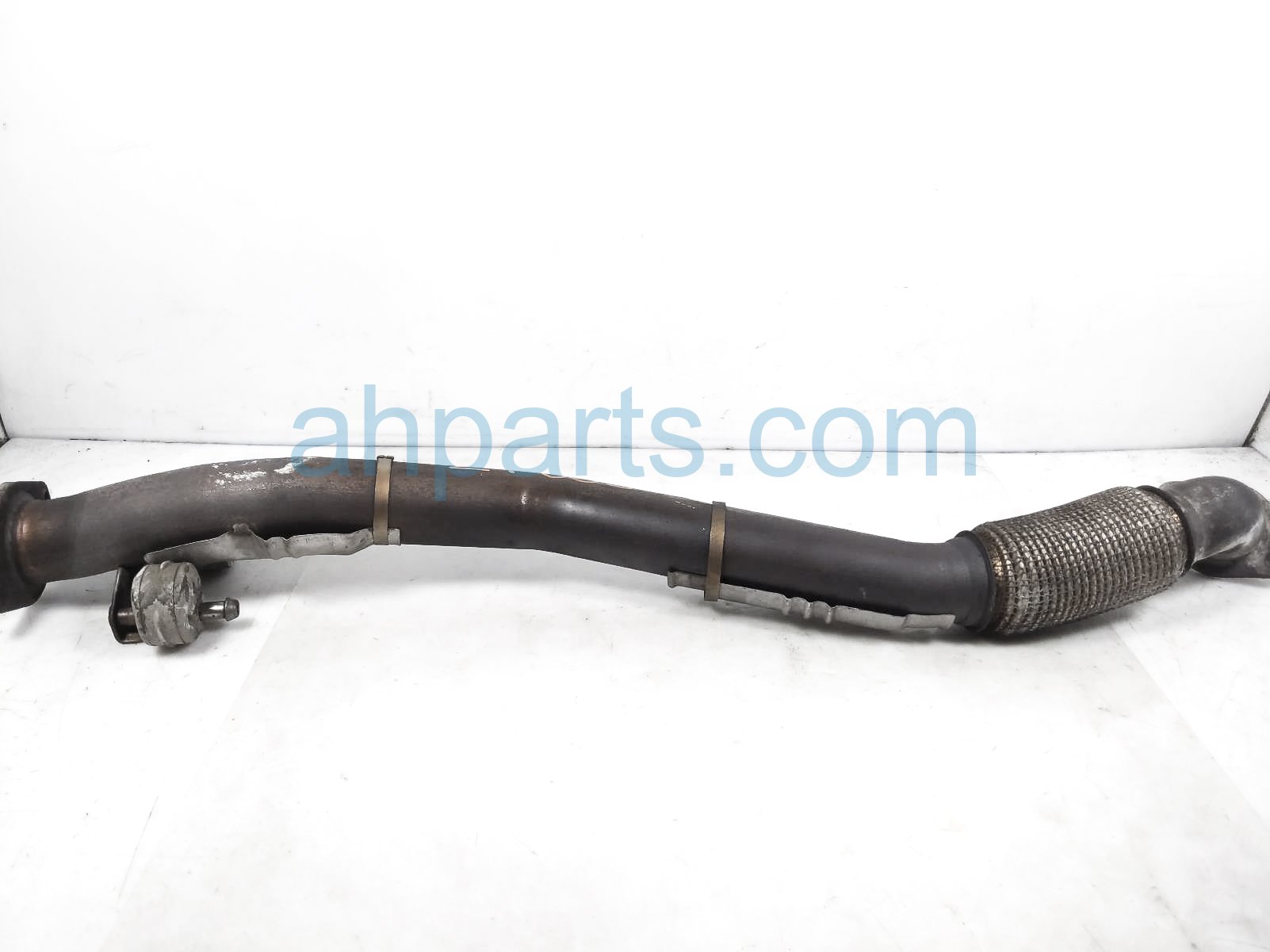 $125 GMC FRONT EXHAUST PIPE - 1.5L FWD $125 GMC FRONT EXHAUST PIPE - 1.5L FWD