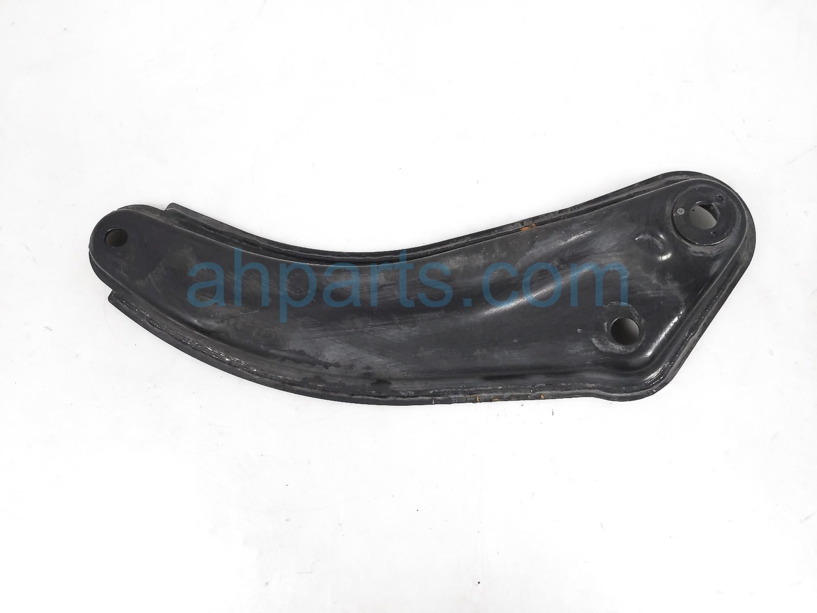 $30 Nissan FR/RH CROSS-MEMBER STAY BRACKET $30 Nissan FR/RH CROSS-MEMBER STAY BRACKET