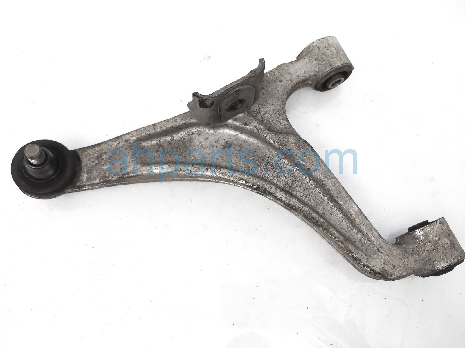 $40 Infiniti RR/RH UPPER CONTROL ARM $40 Infiniti RR/RH UPPER CONTROL ARM