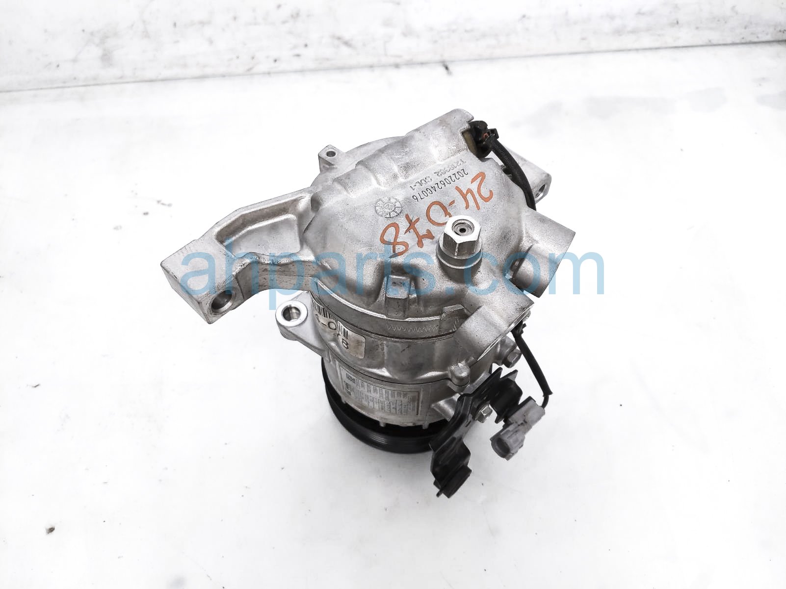 $200 Subaru AC PUMP / COMPRESSOR - 2.4L MT $200 Subaru AC PUMP / COMPRESSOR - 2.4L MT