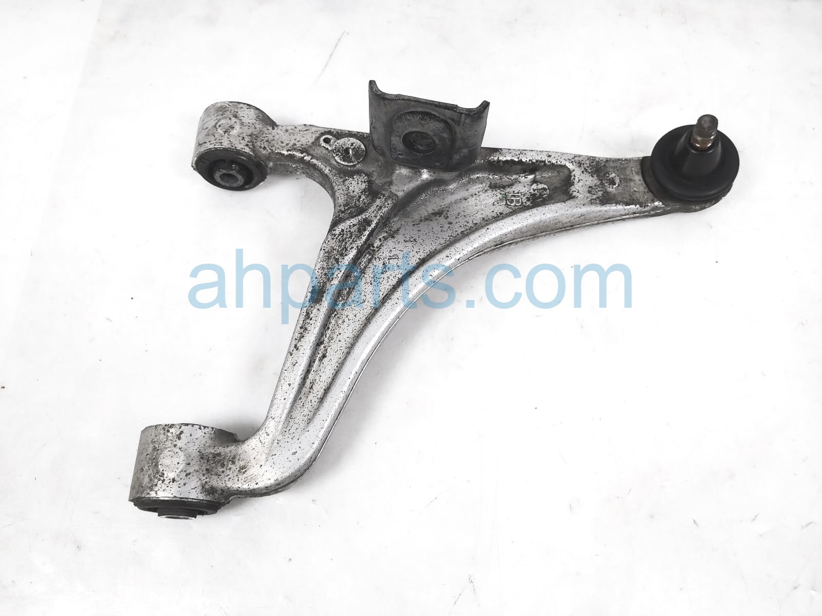 $40 Infiniti RR/LH UPPER CONTROL ARM $40 Infiniti RR/LH UPPER CONTROL ARM