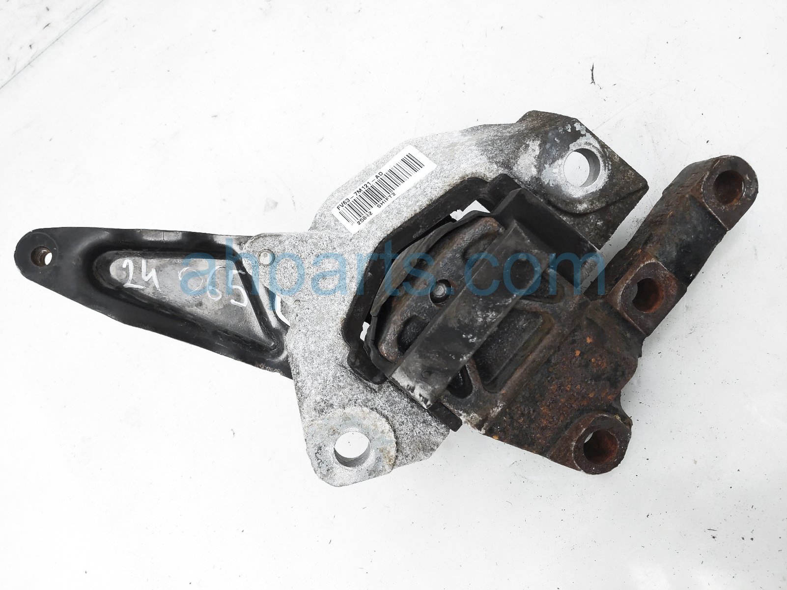 $25 Ford UPPER TRANSMISSION MOUNT $25 Ford UPPER TRANSMISSION MOUNT