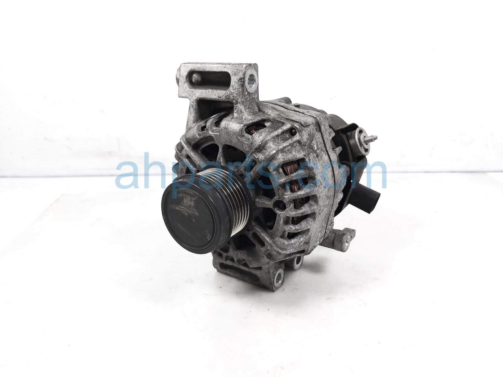 $100 Toyota ALTERNATOR / GENERATOR $100 Toyota ALTERNATOR / GENERATOR
