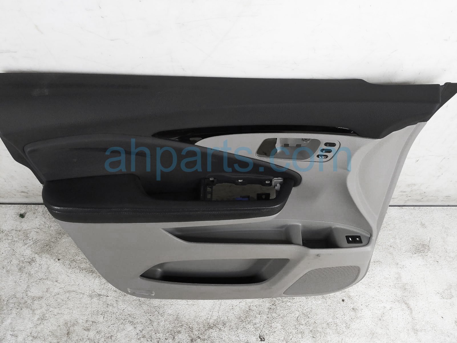 $149 Honda FR/LH INTERIOR DOOR PANEL - GREY* $149 Honda FR/LH INTERIOR DOOR PANEL - GREY*