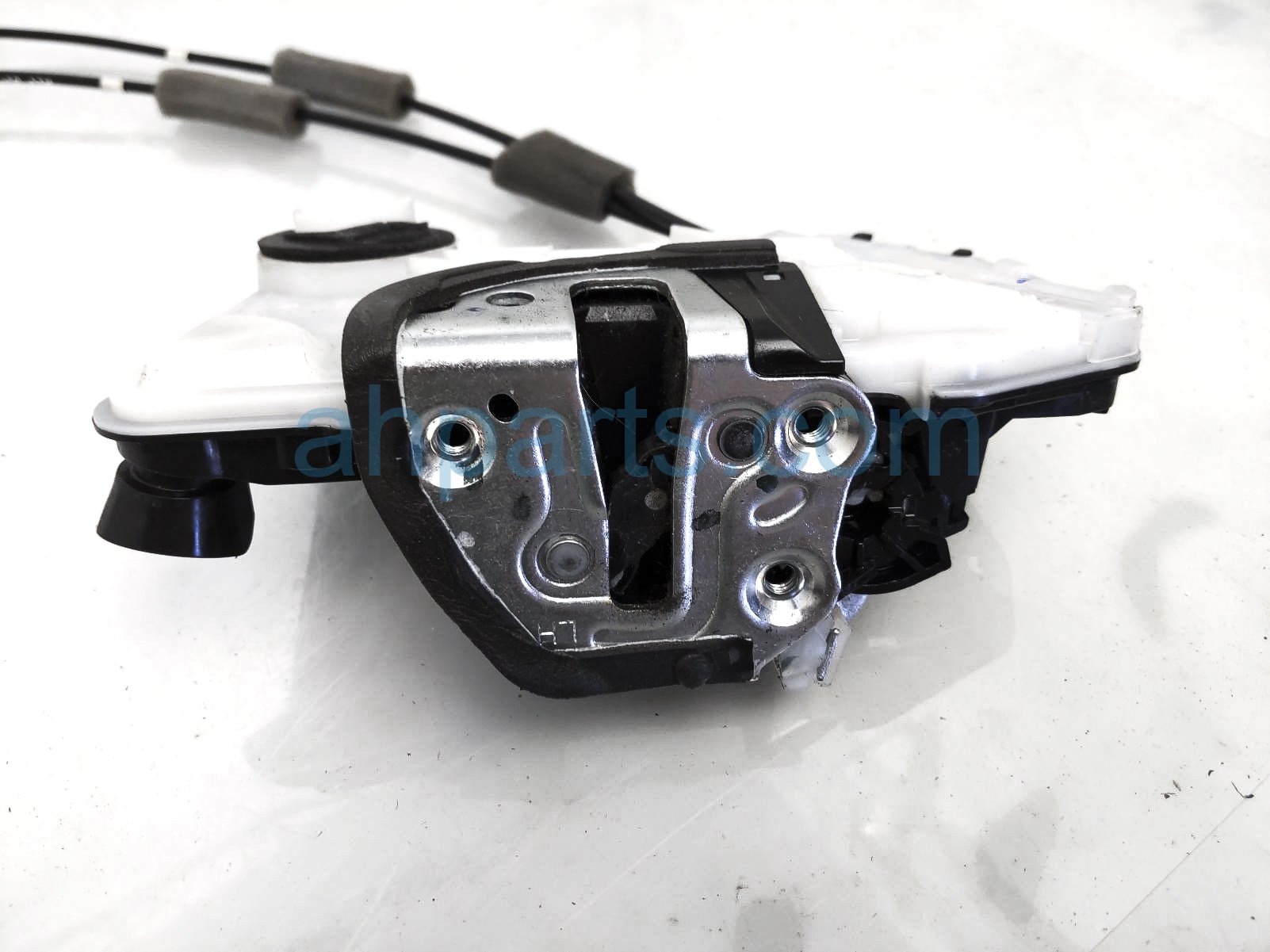 Sold 2023 Honda Accord Front Driver Door Lock Actuator W/handle