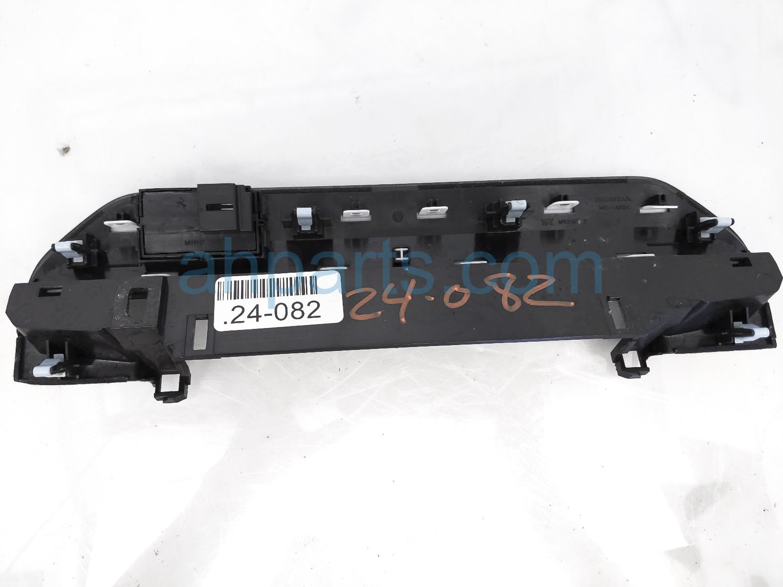 $50 Honda AUDIO VOLUME SWITCH W/PANEL - BLK $50 Honda AUDIO VOLUME SWITCH W/PANEL - BLK