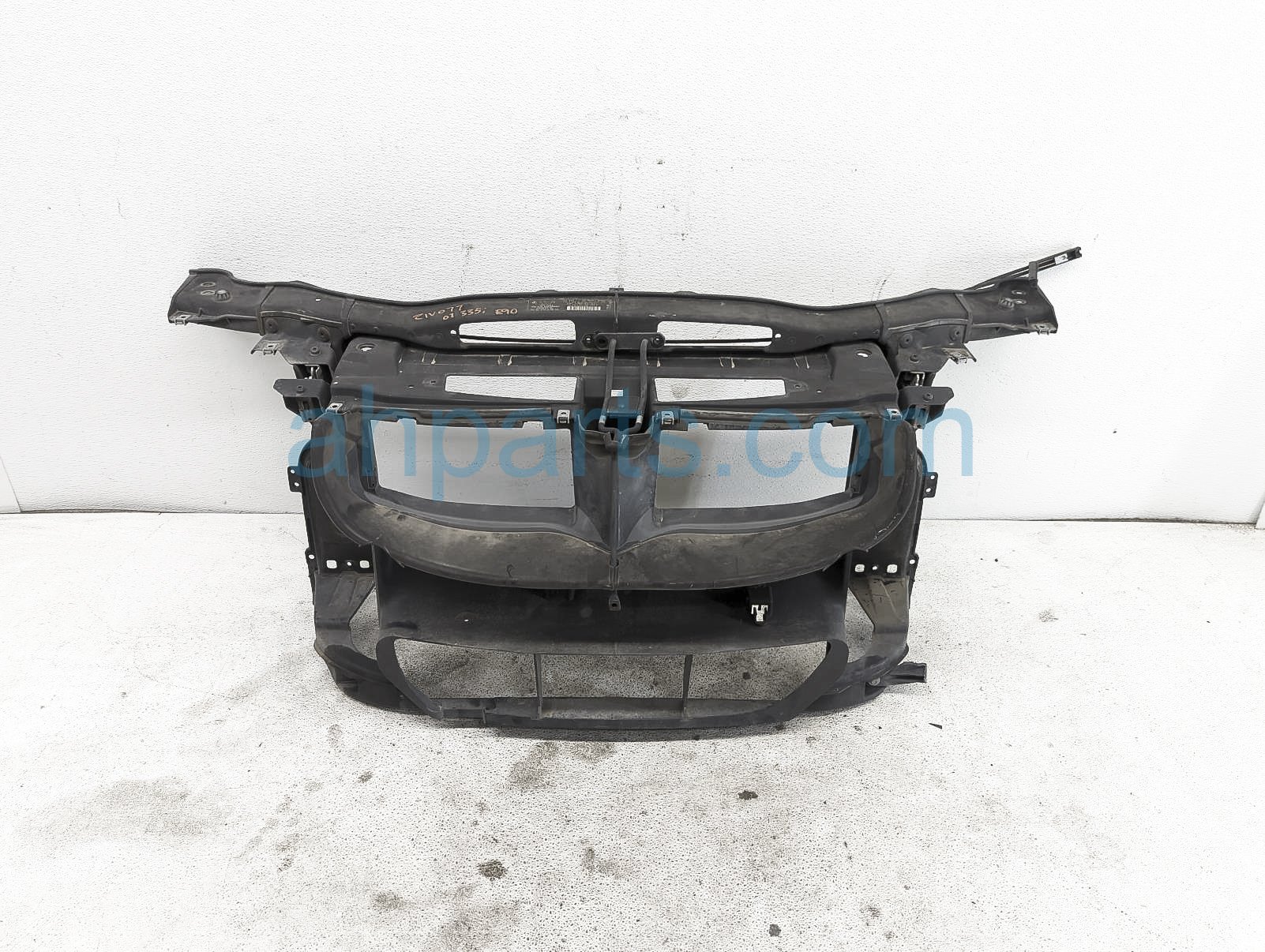 $170 BMW RAIDATOR CORE SUPPORT $170 BMW RAIDATOR CORE SUPPORT
