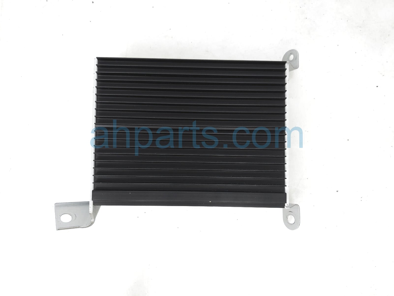 $200 Honda AUDIO AMPLIFER- TOUR- 39186-TG7-A21 $200 Honda AUDIO AMPLIFER- TOUR- 39186-TG7-A21