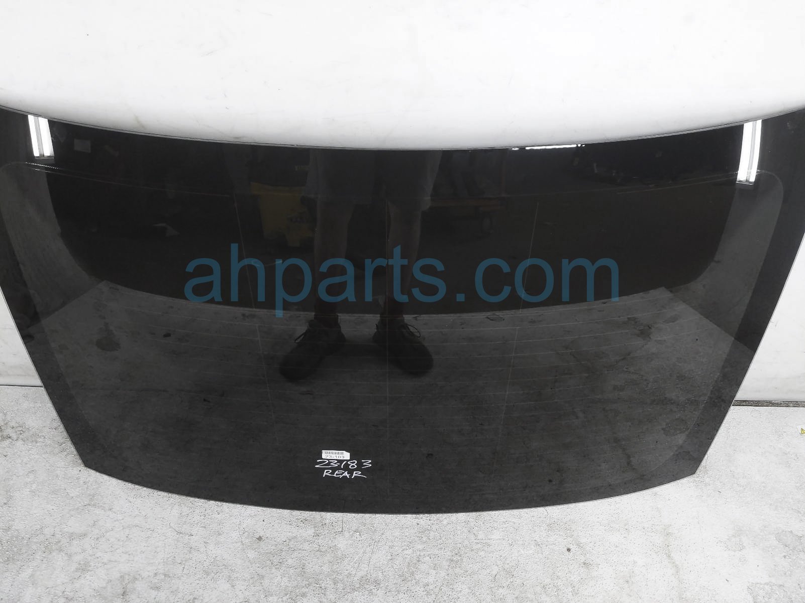 $175 Honda BACK WINDSHIELD GLASS - HYBRID TINT $175 Honda BACK WINDSHIELD GLASS - HYBRID TINT