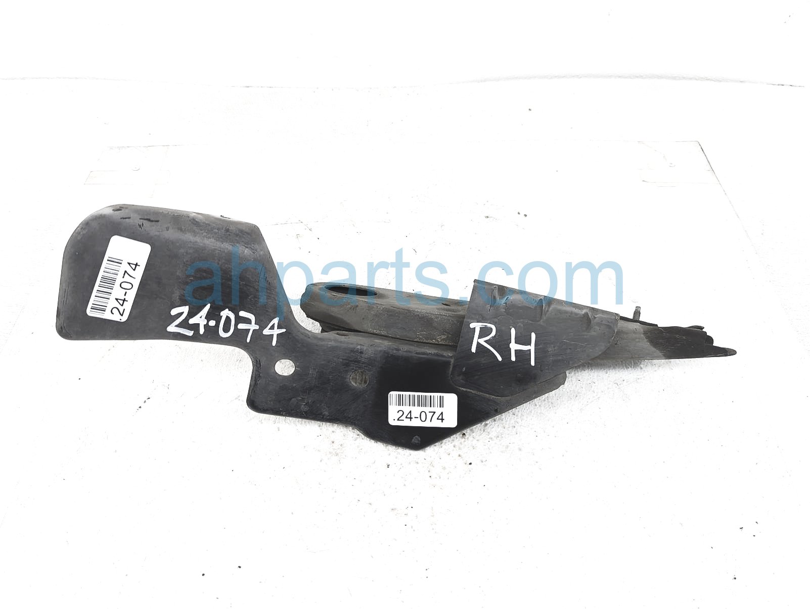 $25 Infiniti RR/RH CROSSMEMBER STAY BRACKET $25 Infiniti RR/RH CROSSMEMBER STAY BRACKET