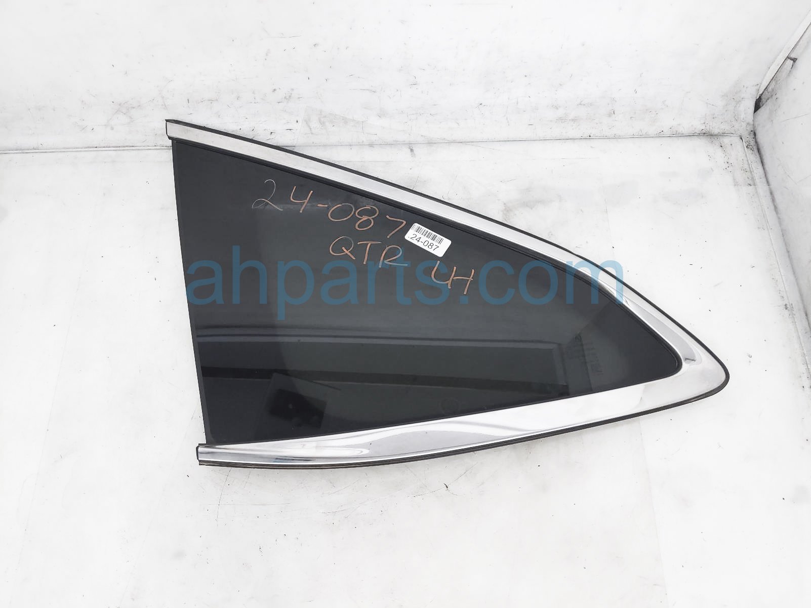 $119 Acura LH QUARTER WINDOW GLASS $119 Acura LH QUARTER WINDOW GLASS