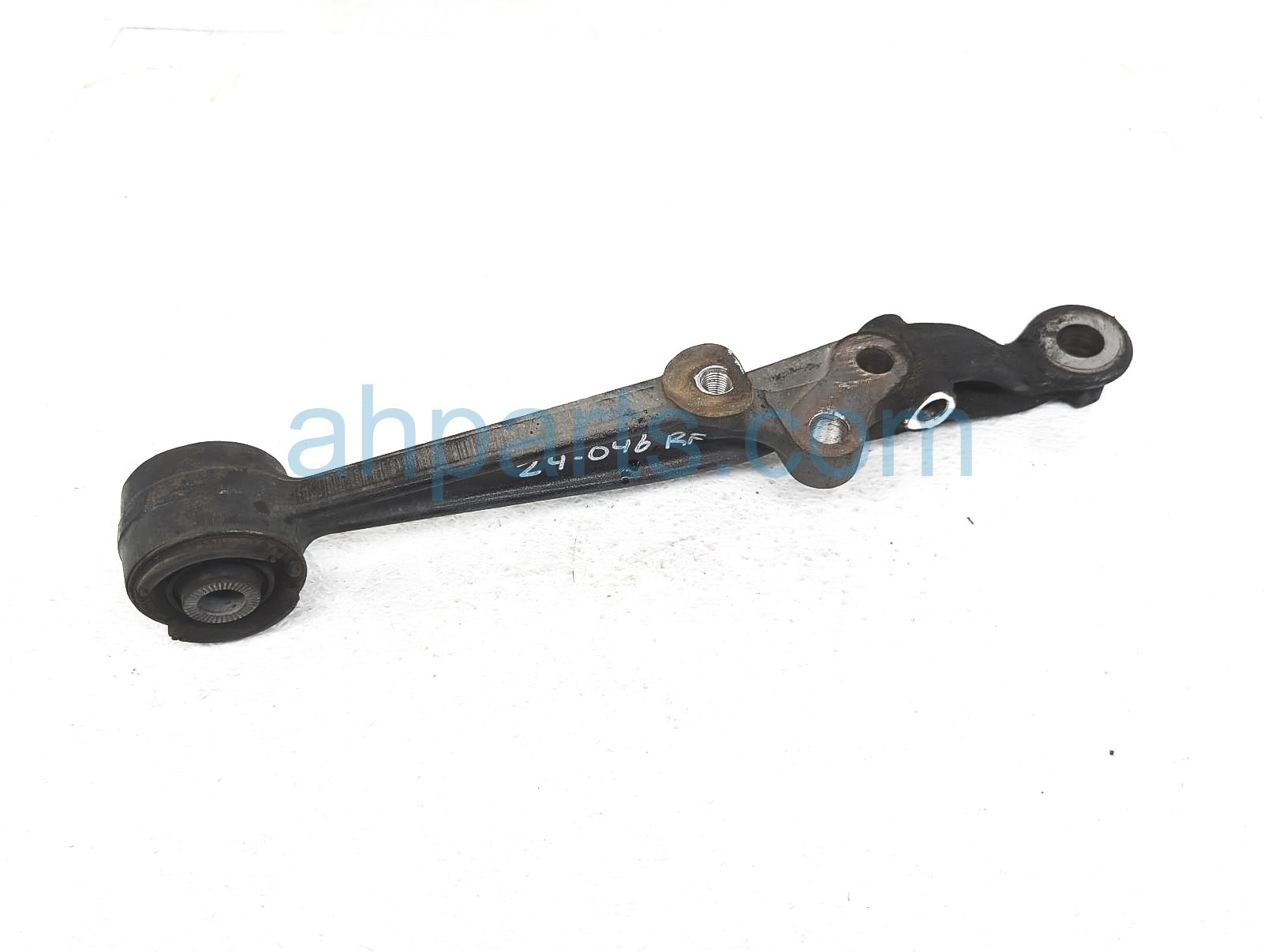 $75 Lexus FR/RH FORWARD LOWER CONTROL ARM $75 Lexus FR/RH FORWARD LOWER CONTROL ARM