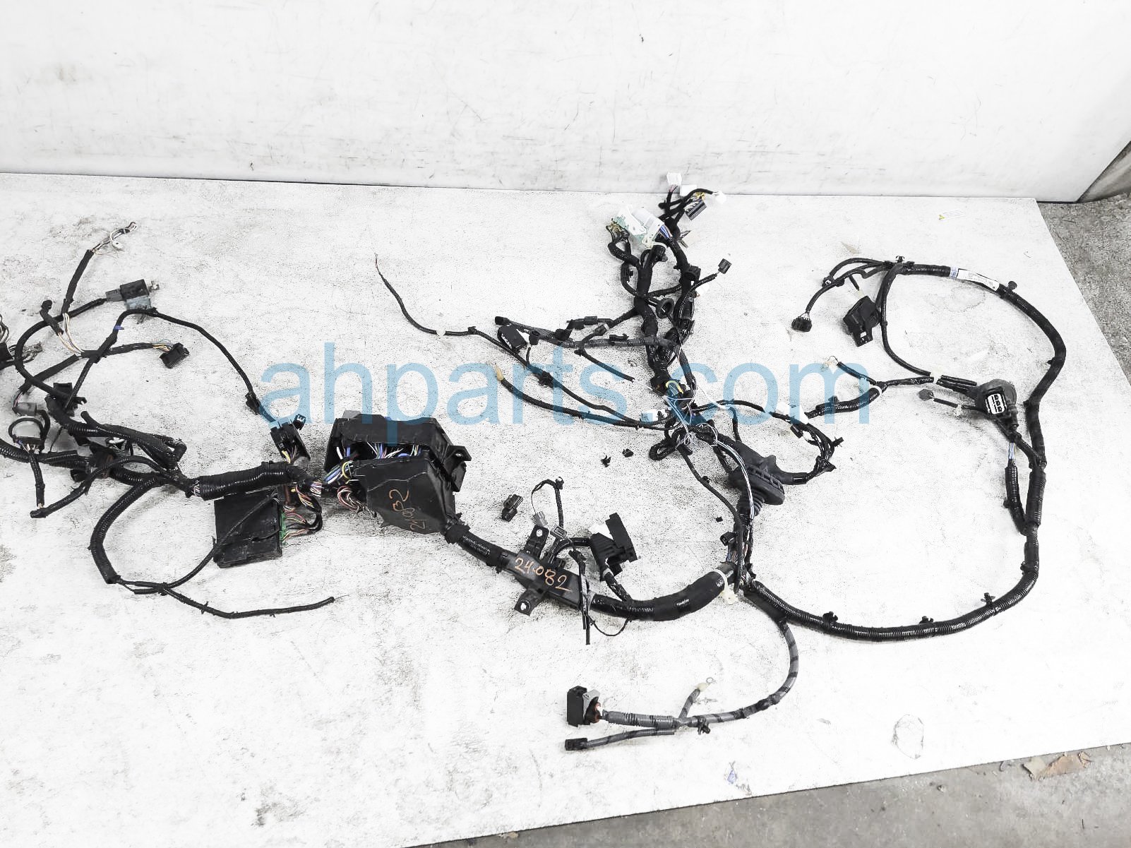 $300 Honda ENGINE ROOM WIRING HARNESS - HYB SPT $300 Honda ENGINE ROOM WIRING HARNESS - HYB SPT