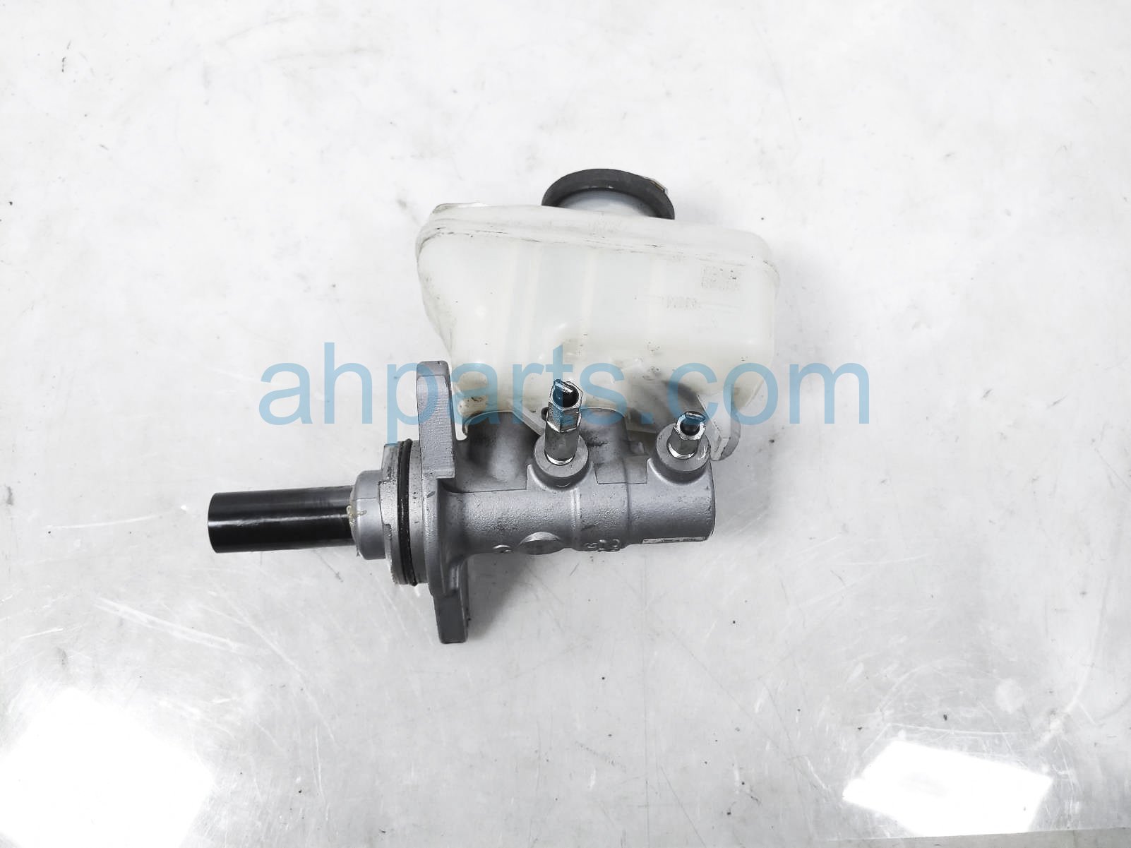 $60 Lexus BRAKE MASTER CYLINDER $60 Lexus BRAKE MASTER CYLINDER