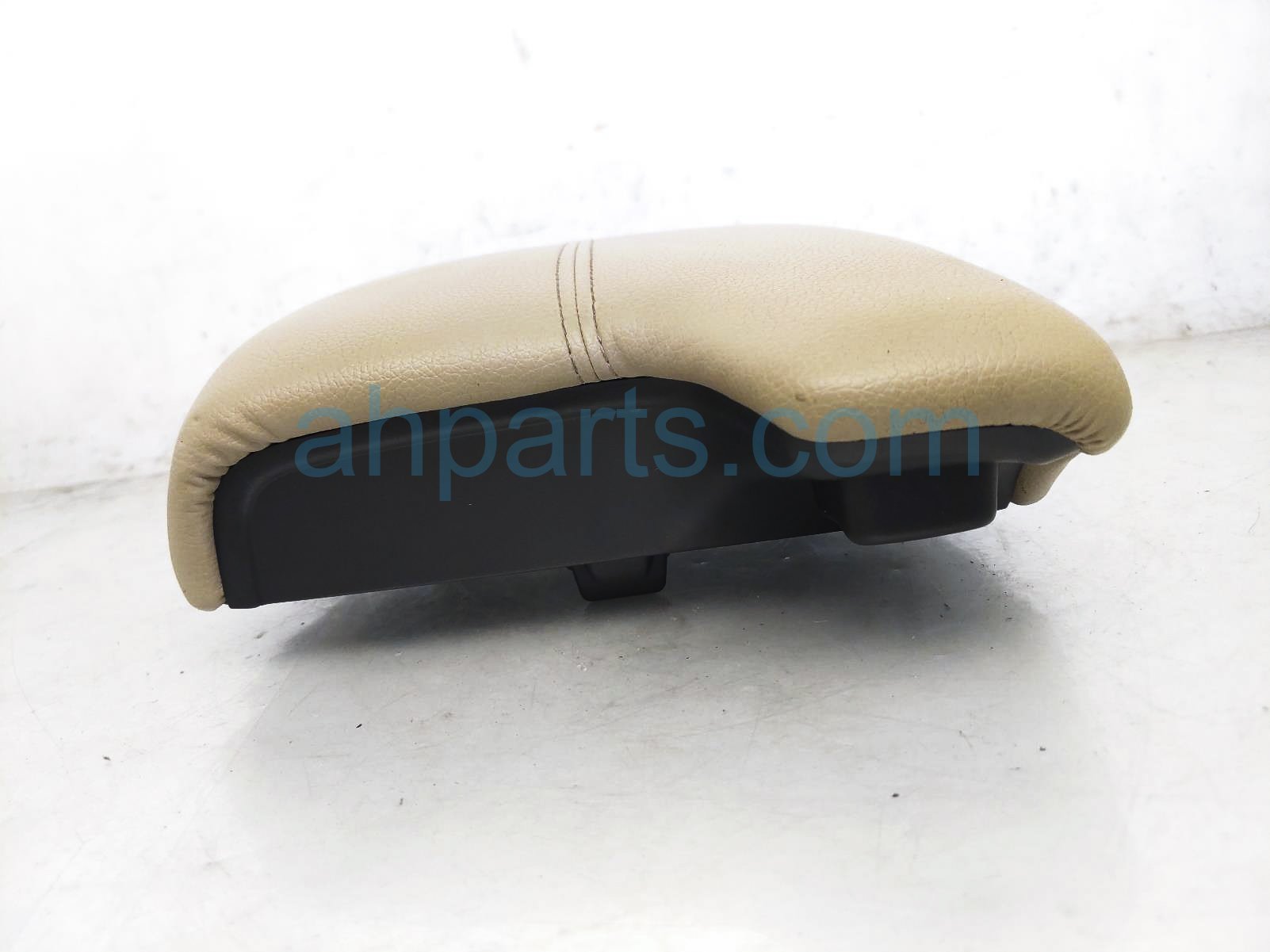 Sold 2016 Honda Accord Arm Rest Center Console Lid - Tan 83450-T2F