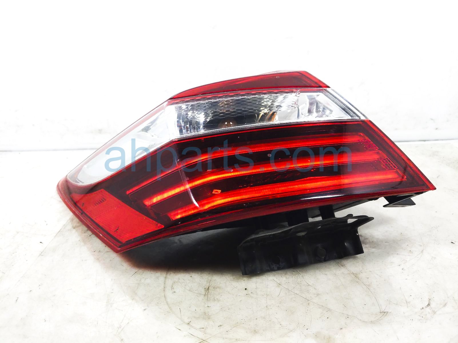 $195 Honda LH TAIL LAMP (ON BODY)