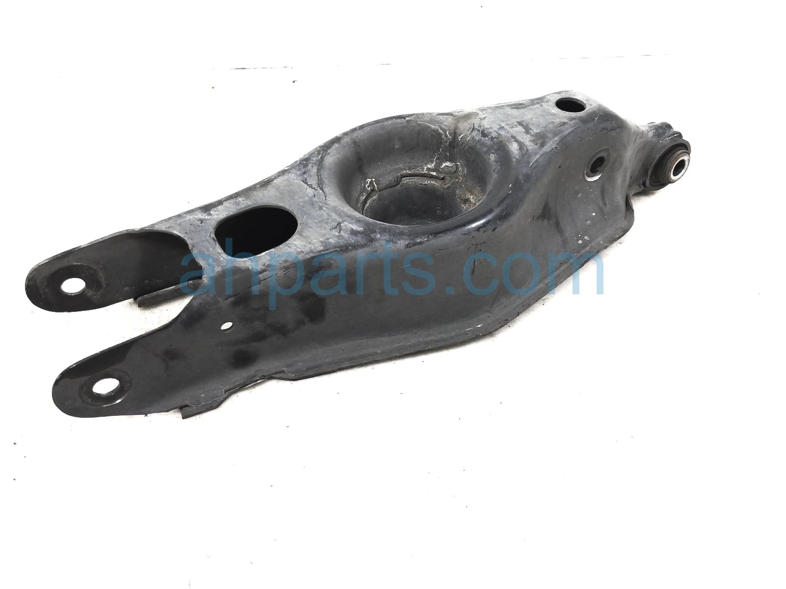 $30 Chrysler RR/RH SPRING SEAT CONTROL ARM $30 Chrysler RR/RH SPRING SEAT CONTROL ARM