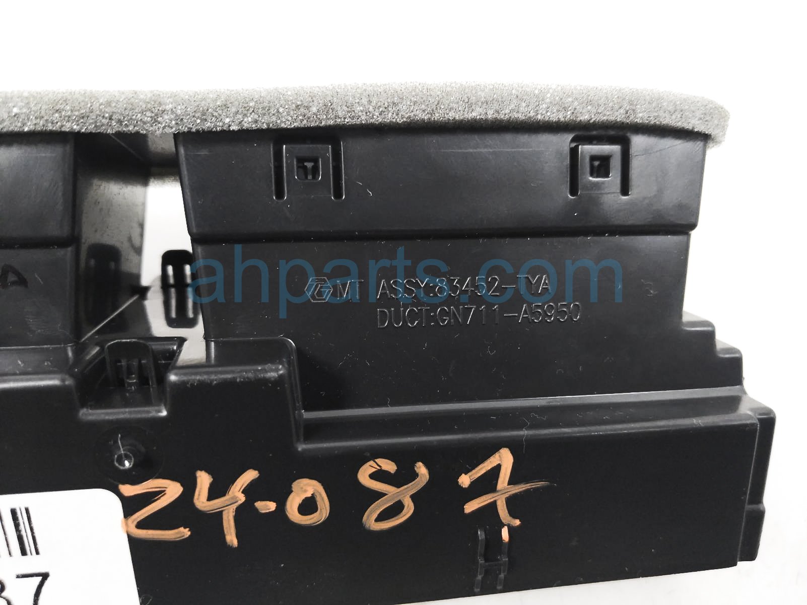 Sold 2022 Acura MDX Console Rear A/c Vents Outlet 83452-TYA-A03ZA