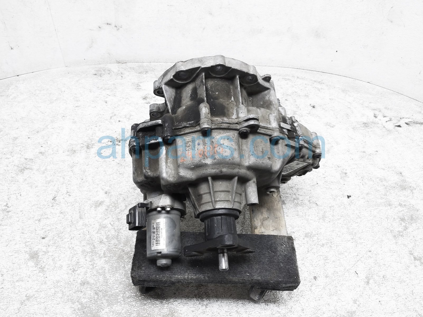 $350 Ford TRANSFER CASE ASSY - XLT - 2.3L 4X4 $350 Ford TRANSFER CASE ASSY - XLT - 2.3L 4X4