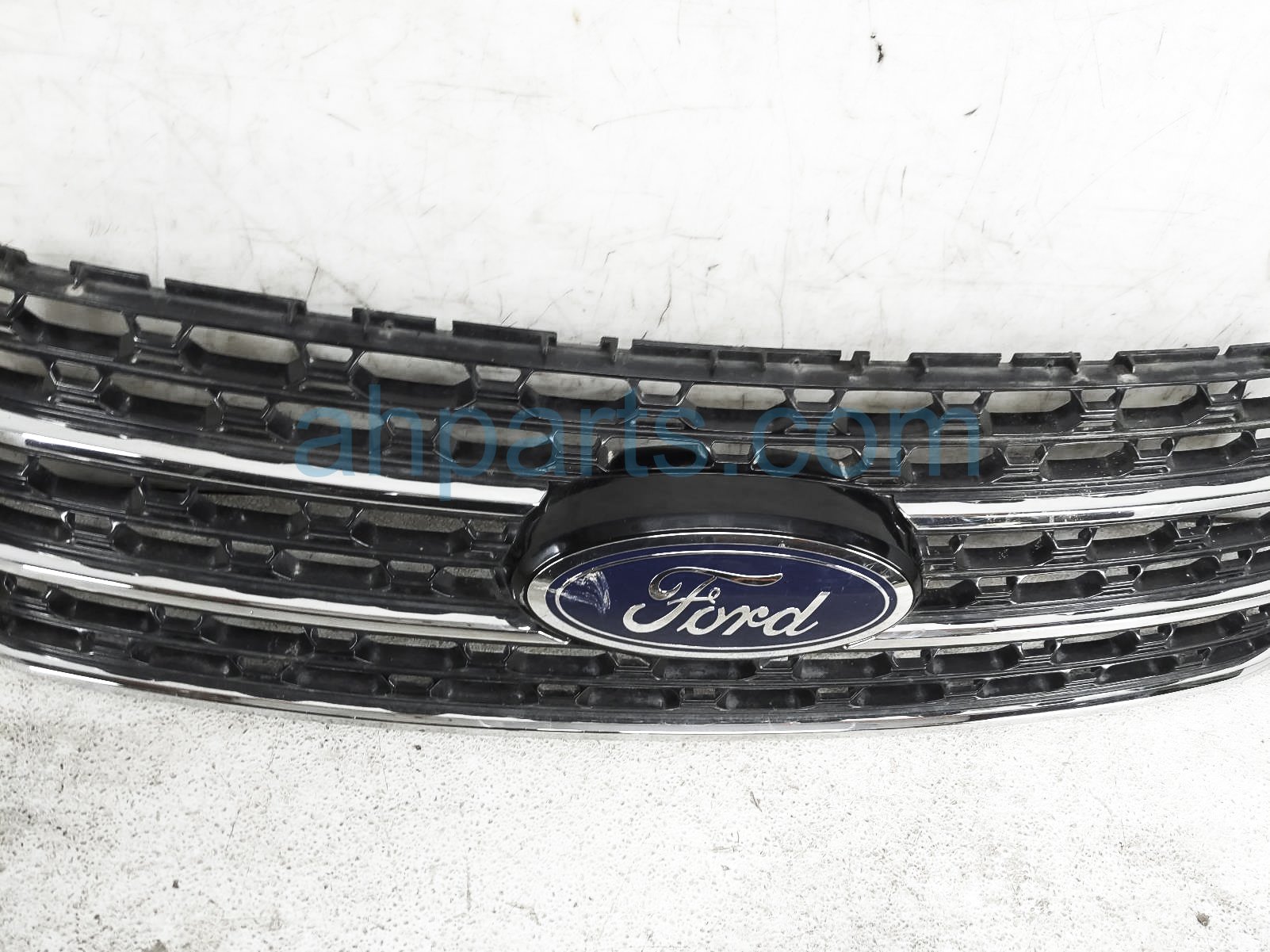 $400 Ford UPPER GRILLE ASSY - XLT NEEDS BASE $400 Ford UPPER GRILLE ASSY - XLT NEEDS BASE