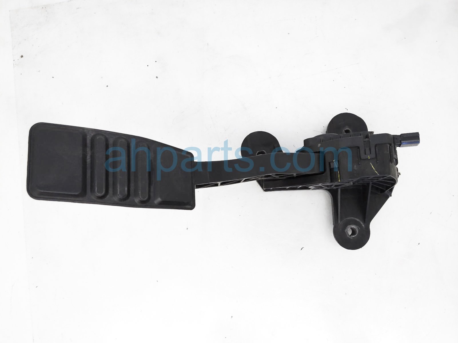 $99 Ford GAS / ACCELERATOR PEDAL ASSY $99 Ford GAS / ACCELERATOR PEDAL ASSY