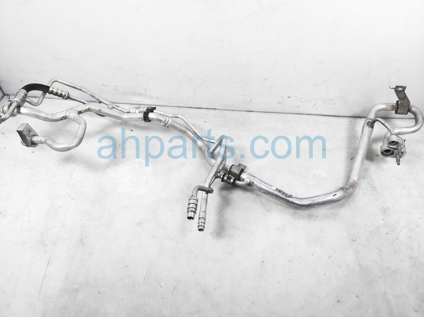 $75 Ford A/C MANIFOLD & TUBE ASSY - XLT 2.3L $75 Ford A/C MANIFOLD & TUBE ASSY - XLT 2.3L