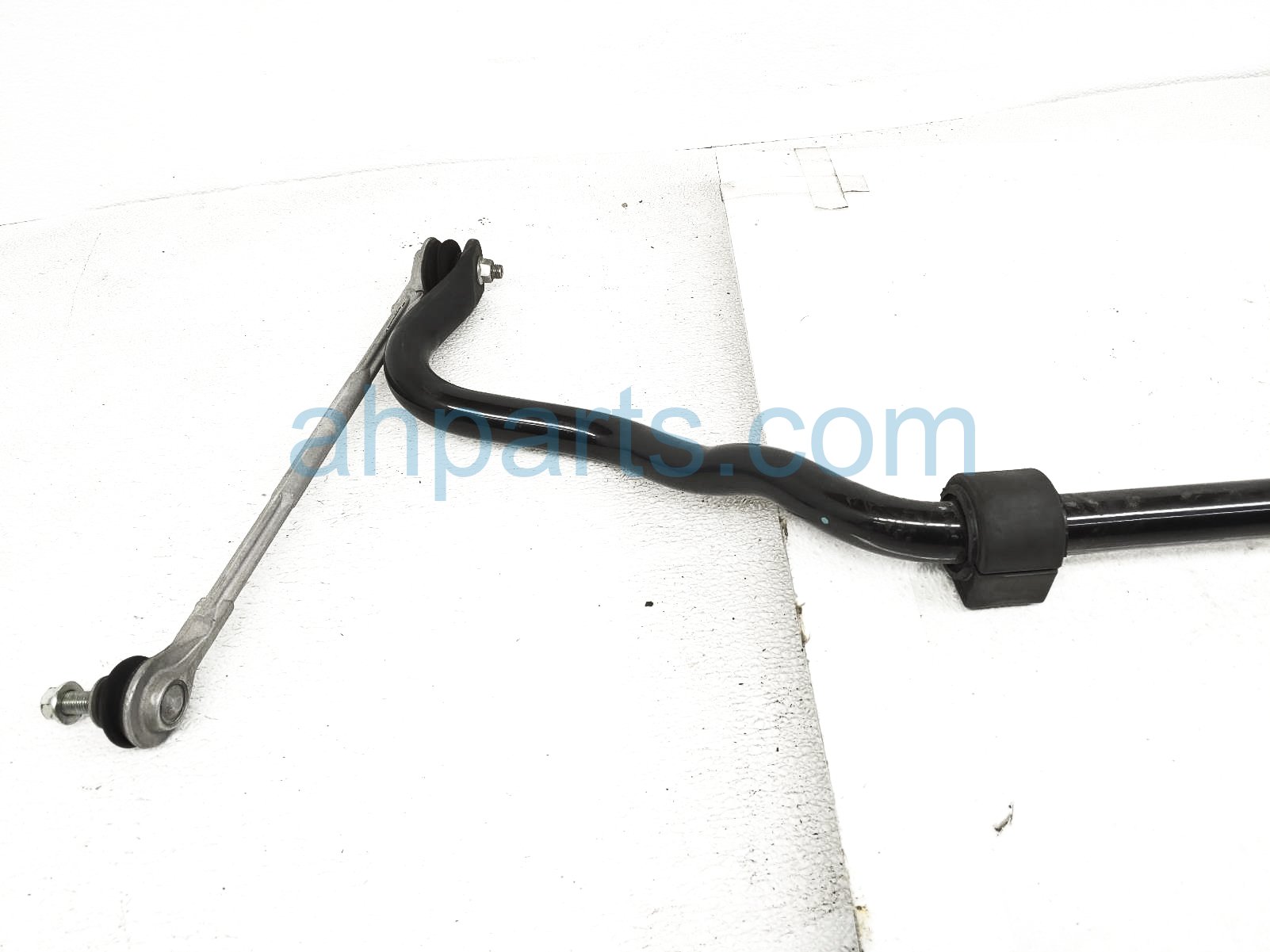 $100 Honda FRONT STABILIZER / SWAY BAR ASSY $100 Honda FRONT STABILIZER / SWAY BAR ASSY