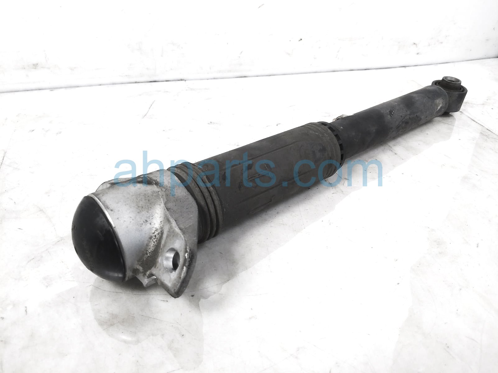 $35 Toyota RR/RH SHOCK ABSORBER $35 Toyota RR/RH SHOCK ABSORBER