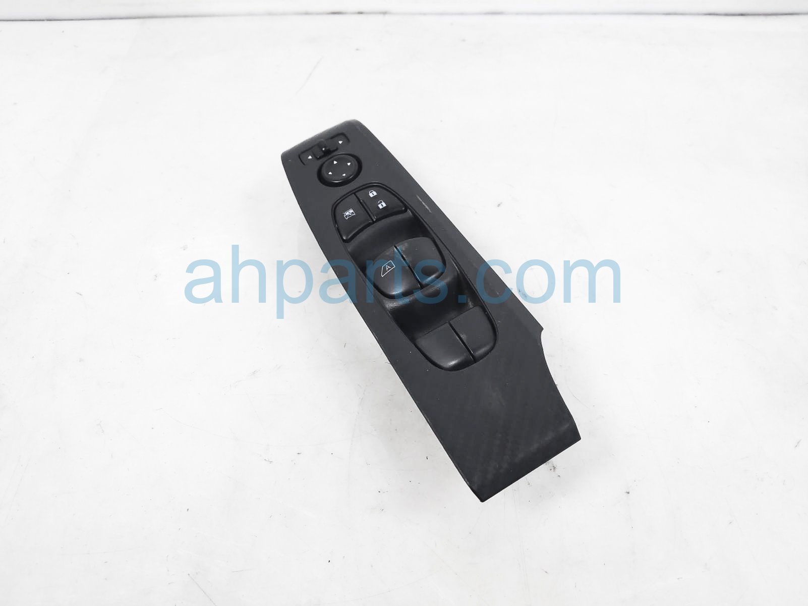 $59 Nissan MASTER WINDOW CONTROL SWITCH