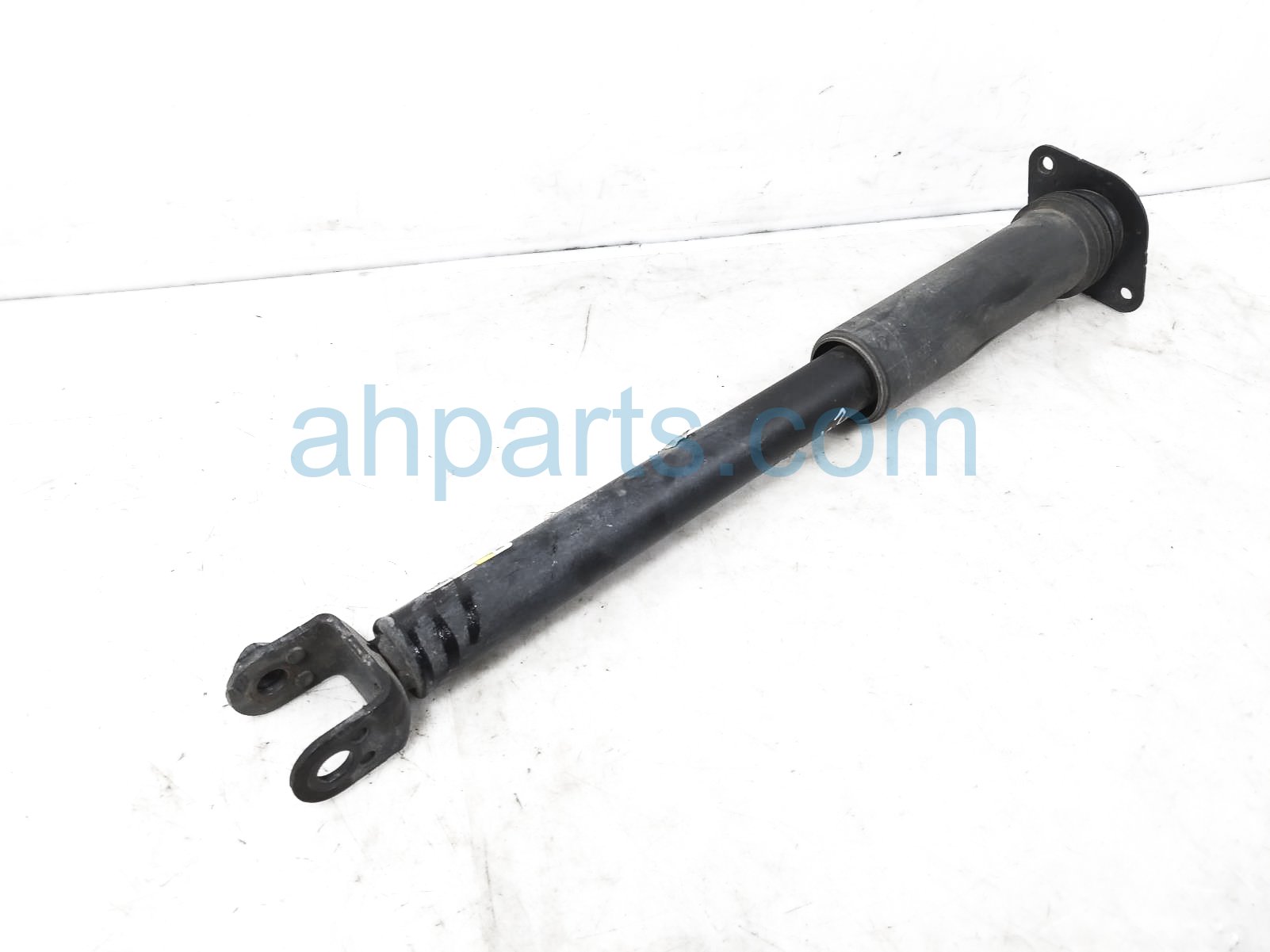 $45 Nissan RR/LH SHOCK ABSORBER $45 Nissan RR/LH SHOCK ABSORBER
