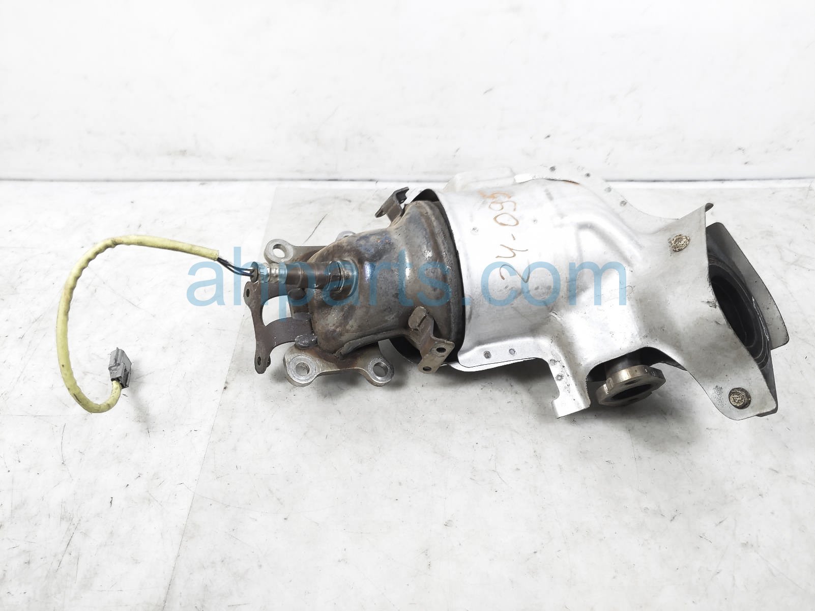 $295 Nissan EXHAUST MANIFOLD $295 Nissan EXHAUST MANIFOLD