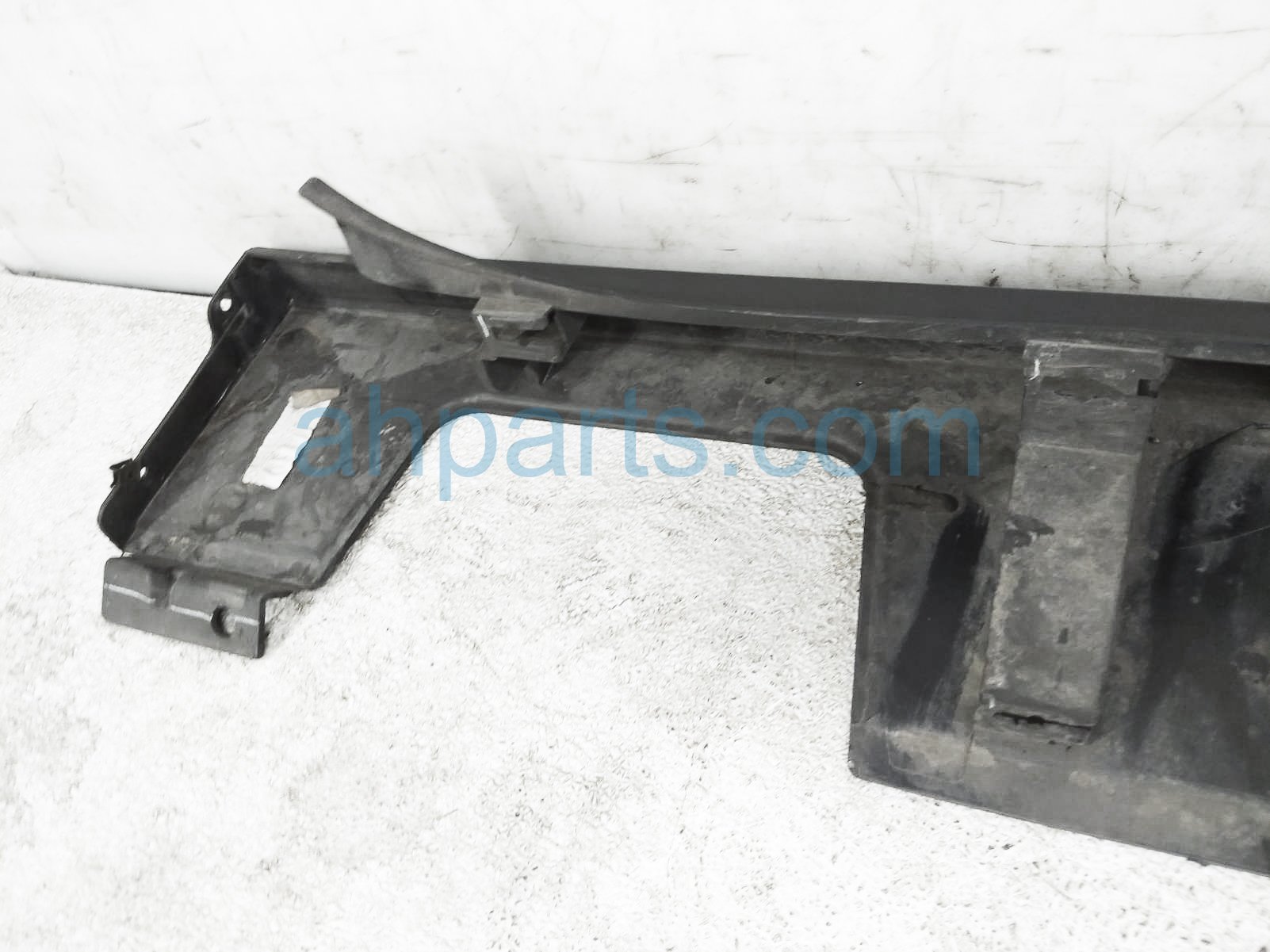 Sold 2019 Honda Odyssey Rocker Trim Passenger Side Skirt / Molding