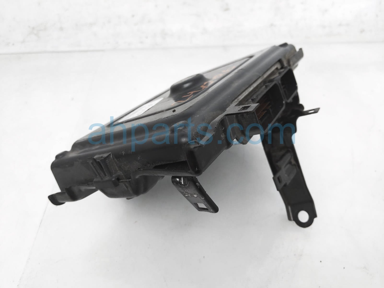 $125 Honda ENGINE COMPUTER UNIT - AT $125 Honda ENGINE COMPUTER UNIT - AT