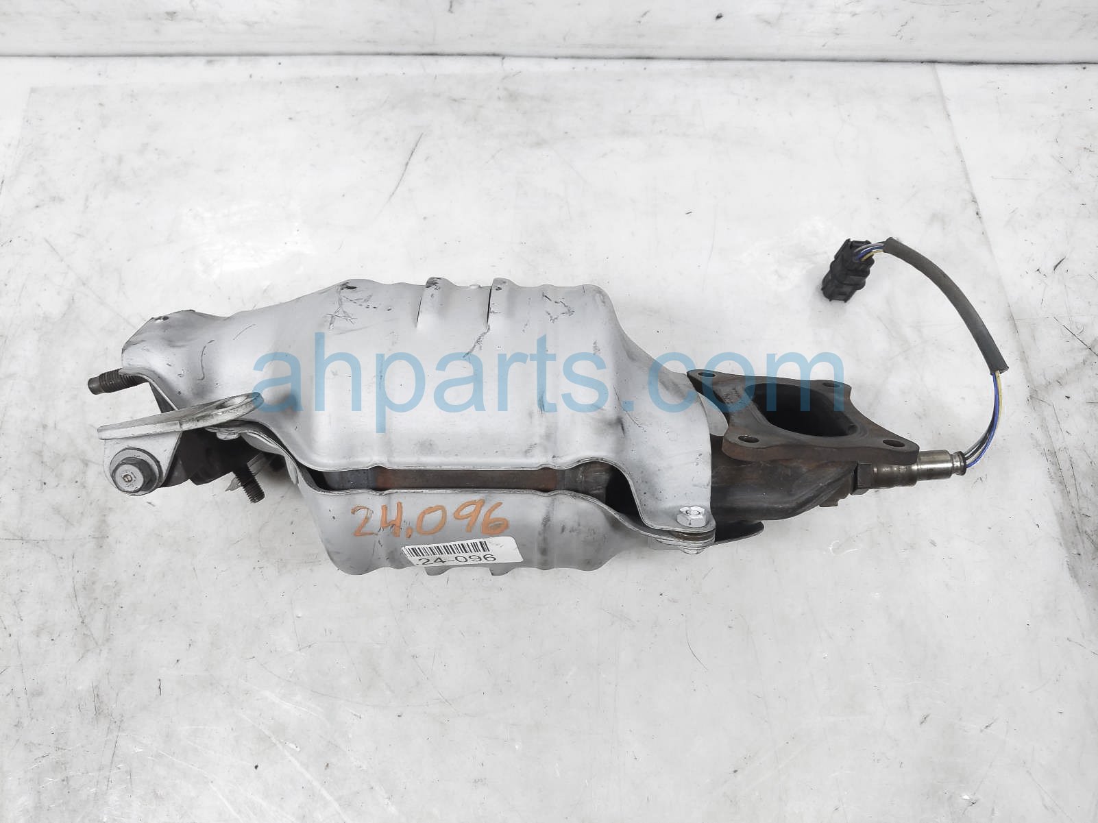$295 Honda FRONT EXHAUST MANIFOLD $295 Honda FRONT EXHAUST MANIFOLD