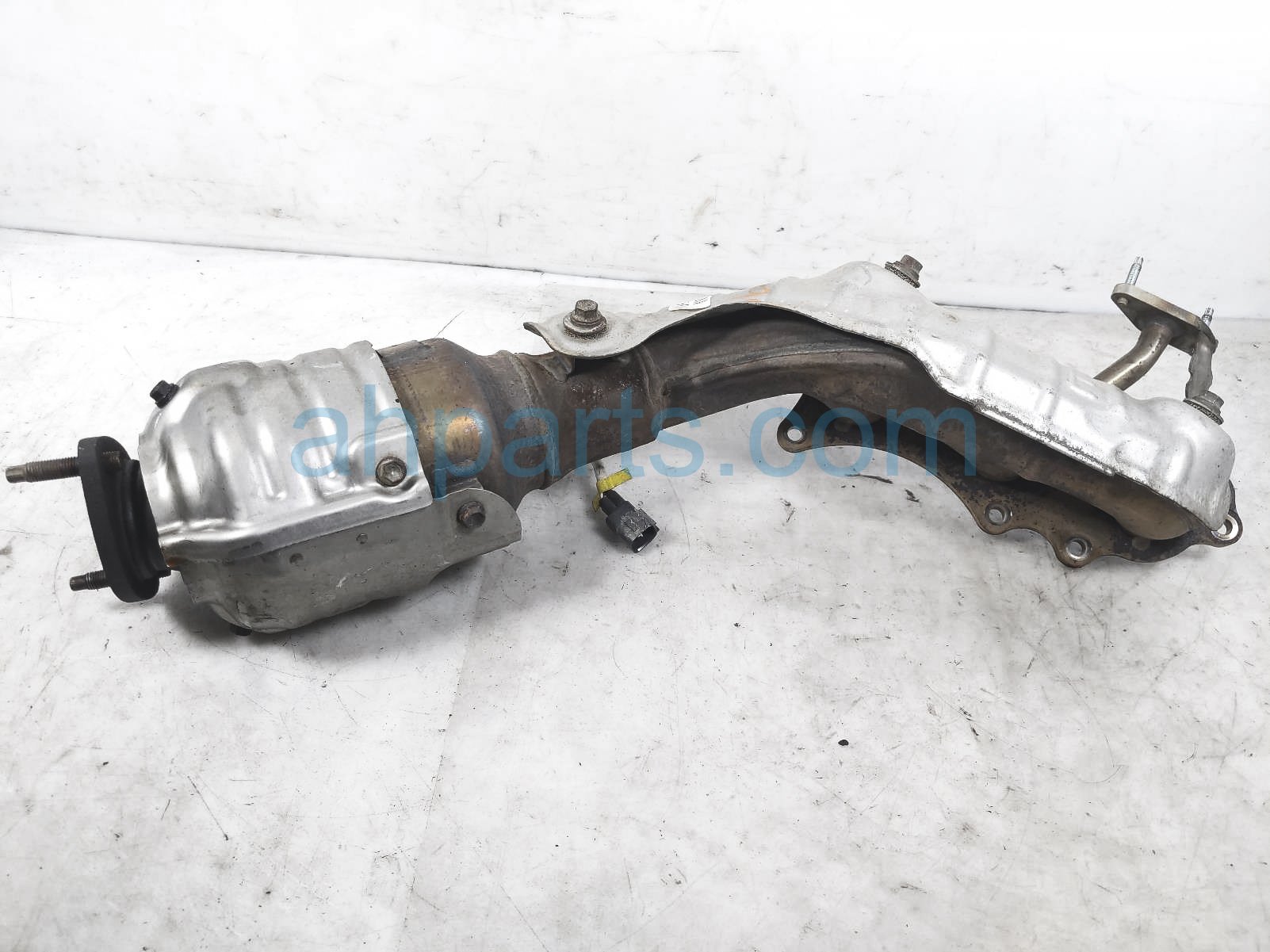 $300 Toyota RH EXHAUST MANIFOLD - 4.0L FEDERAL $300 Toyota RH EXHAUST MANIFOLD - 4.0L FEDERAL