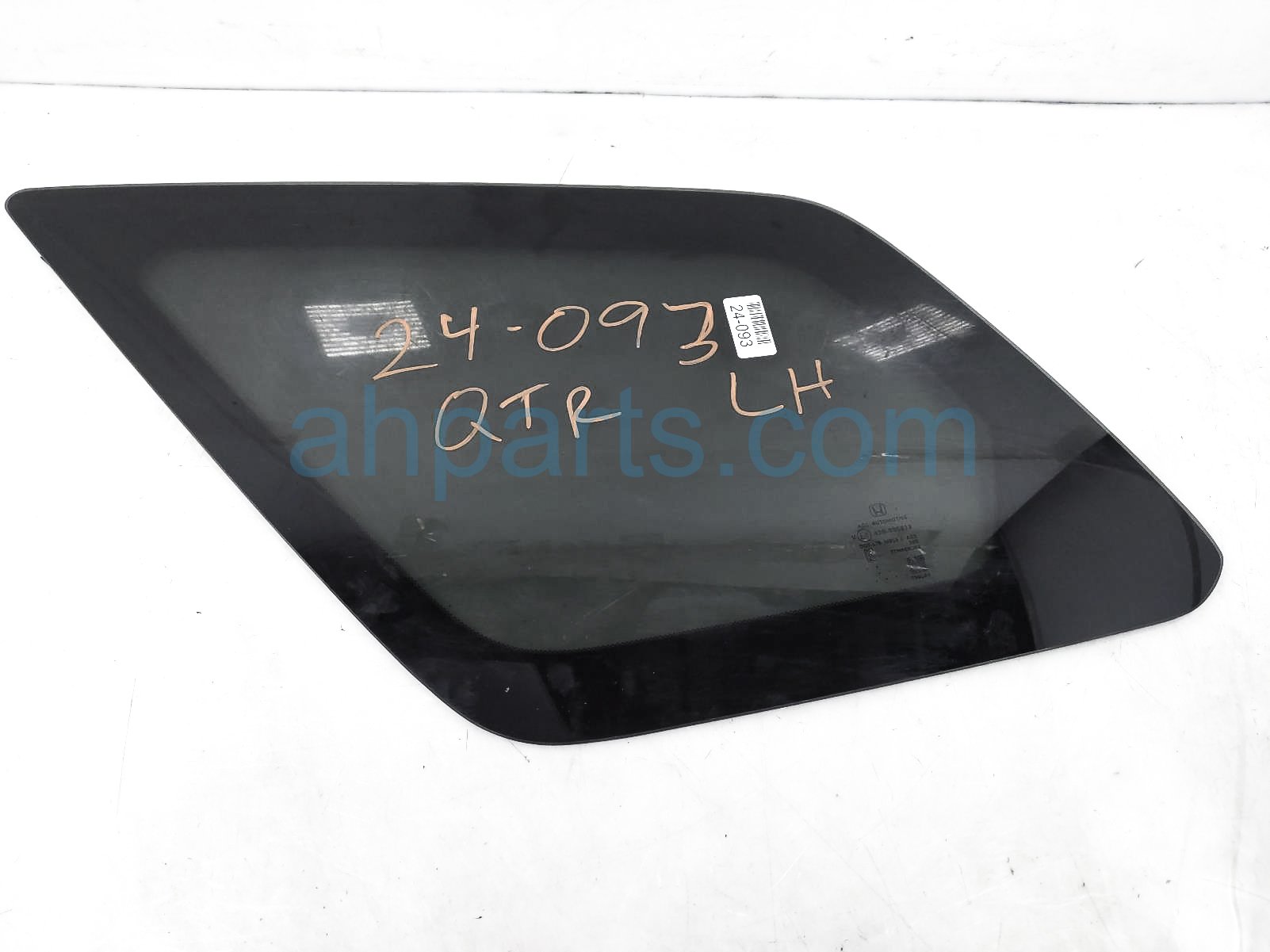 $200 Honda LH QUARTER GLASS WINDOW - TINTED