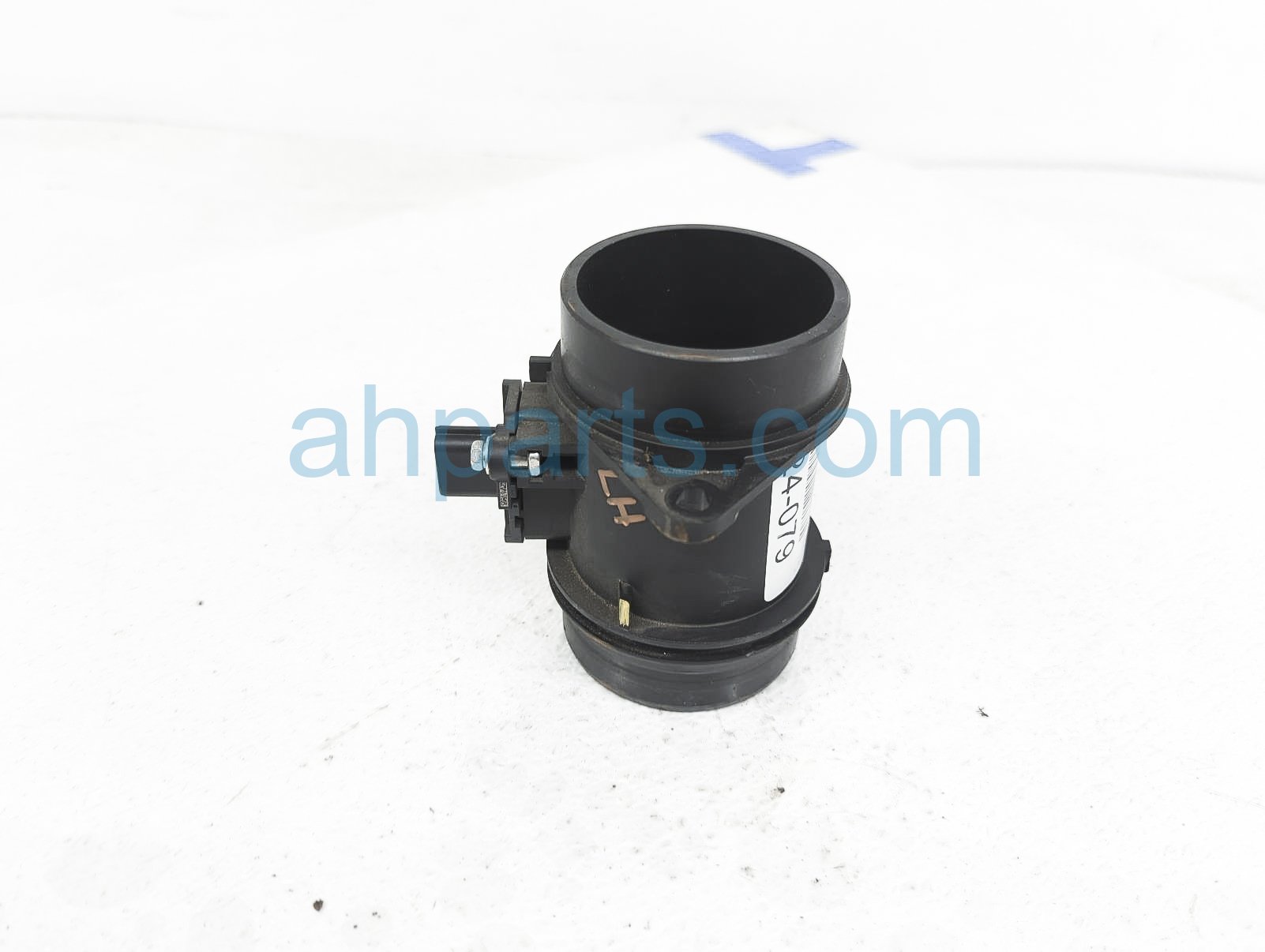 thumbnail image 2 of Mass Air Flow Sensor 22680-7131R – Direct Fit For Infiniti Q50 Q60 3.0L V6 2016-2019 2 of 5