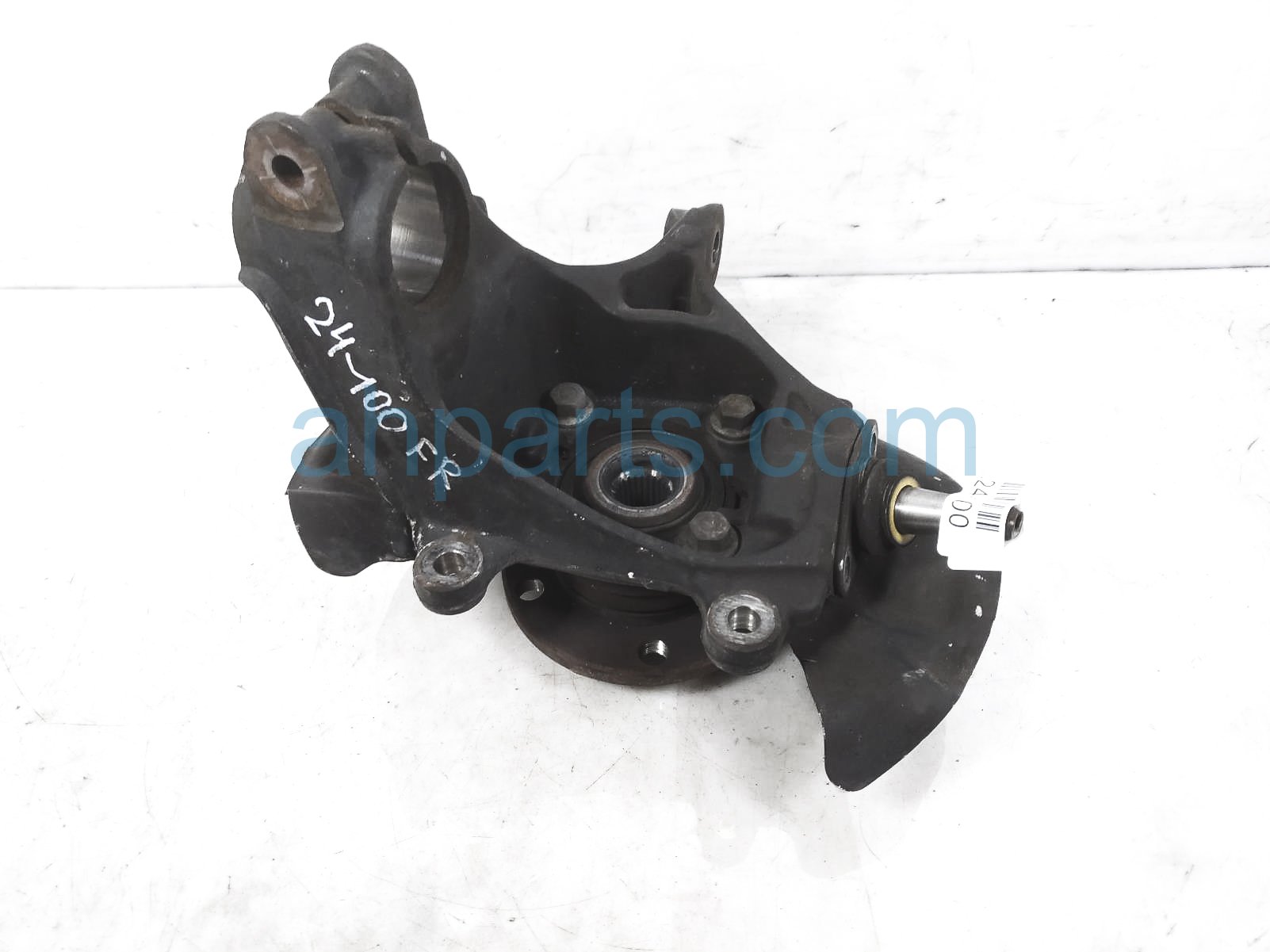 $75 BMW FR/RH SPINDLE KNUCKLE HUB $75 BMW FR/RH SPINDLE KNUCKLE HUB