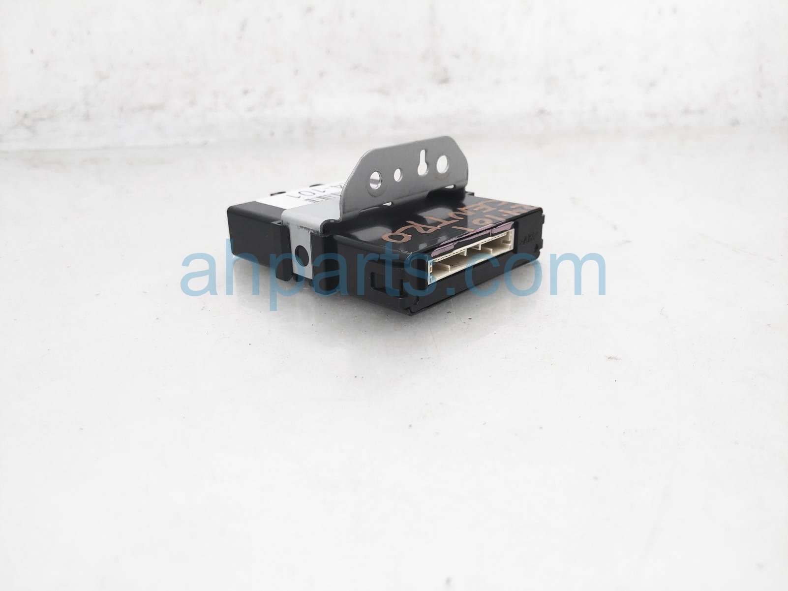 $75 Subaru NETWORK GATEWAY CONTROL MODULE $75 Subaru NETWORK GATEWAY CONTROL MODULE