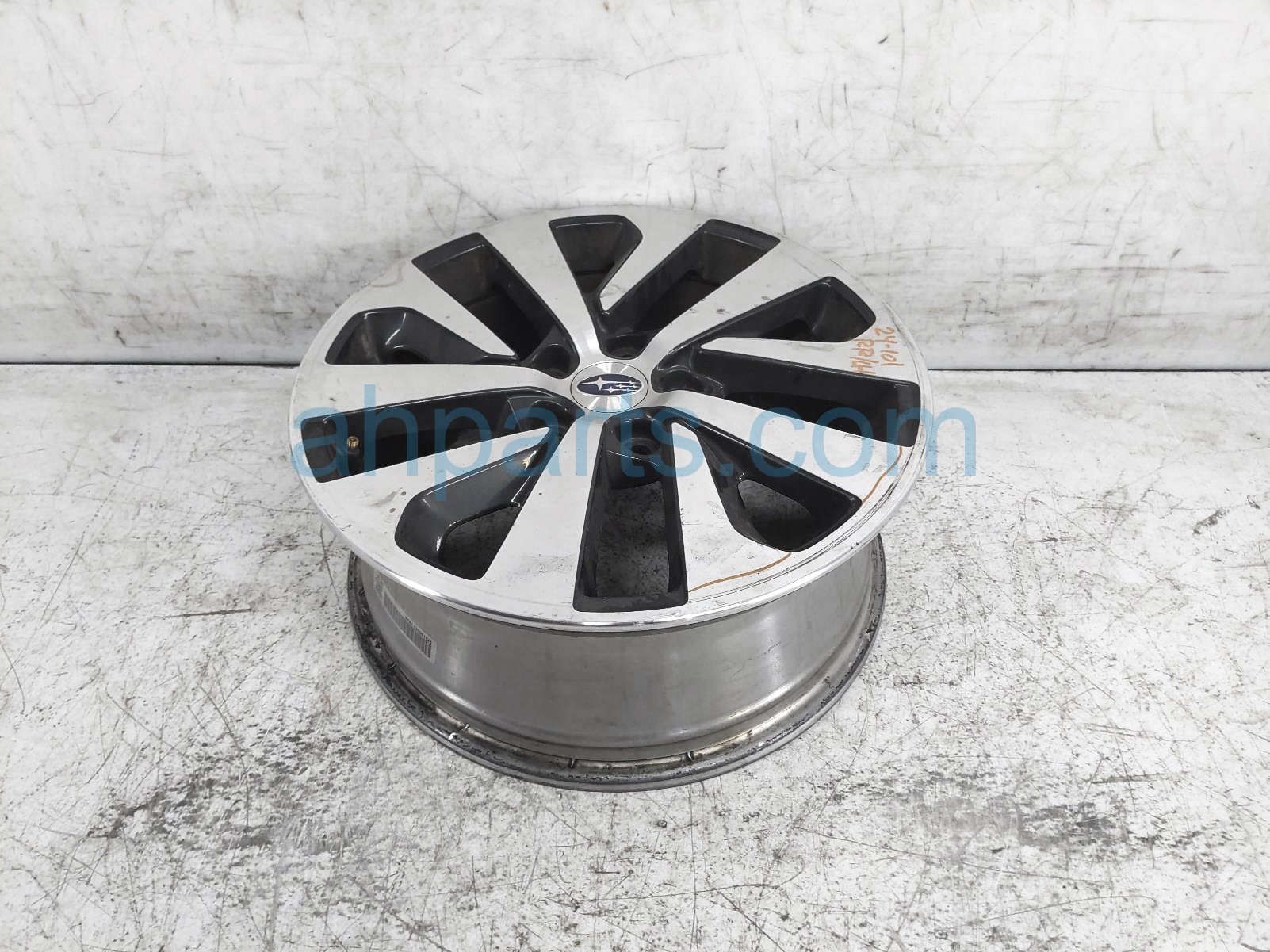 $174 Subaru RR/LH WHEEL / RIM $174 Subaru RR/LH WHEEL / RIM