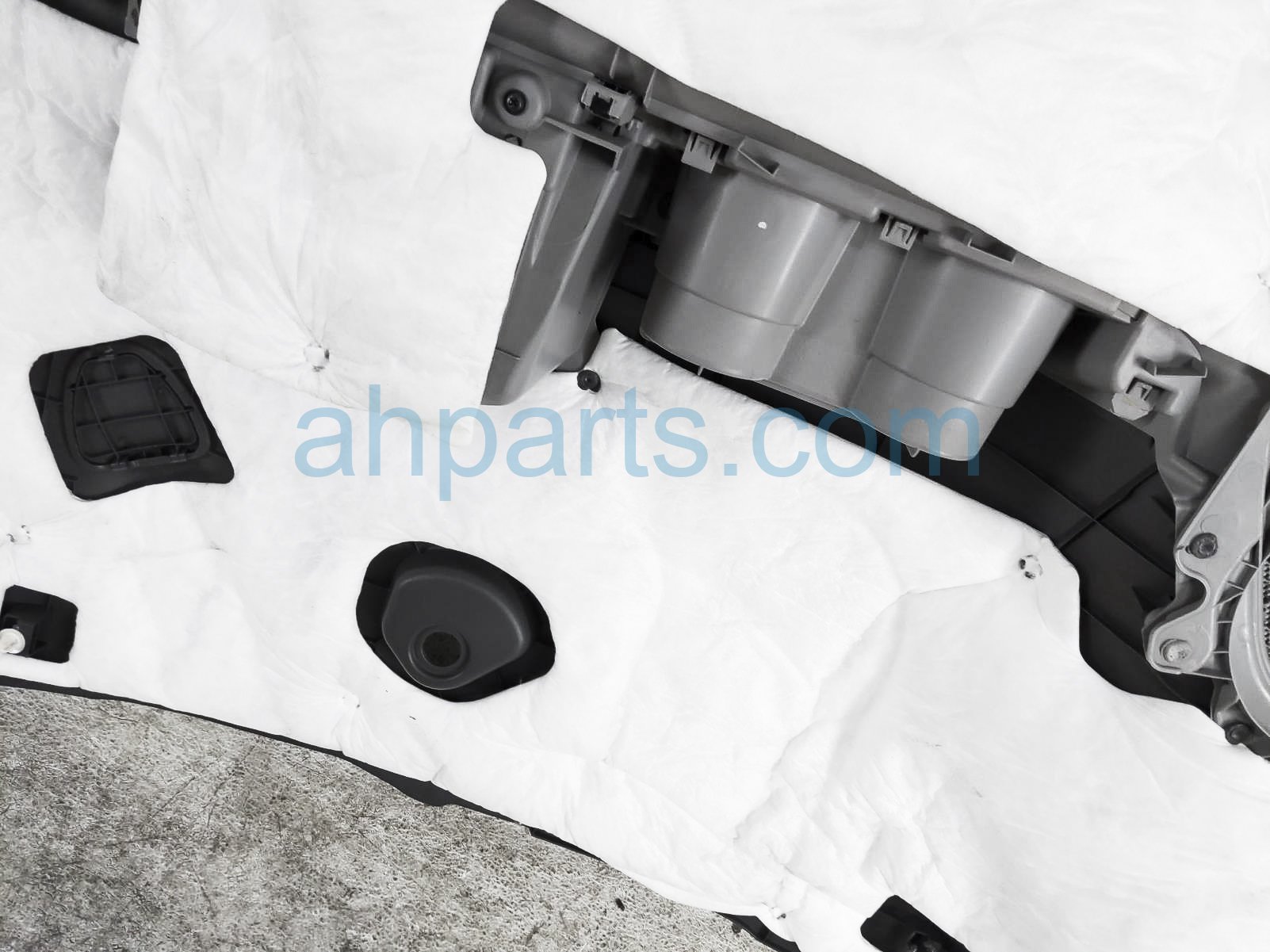 Sold 2017 Toyota Sienna Rear Passenger Inner Quarter Trim Panel