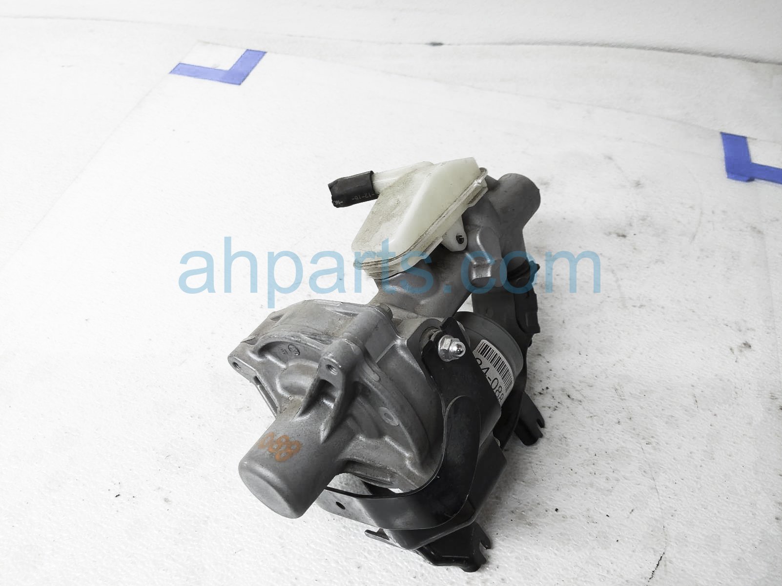 $250 Honda TANDEM BRAKE MASTER CYLINDER - 2.0L* $250 Honda TANDEM BRAKE MASTER CYLINDER - 2.0L*